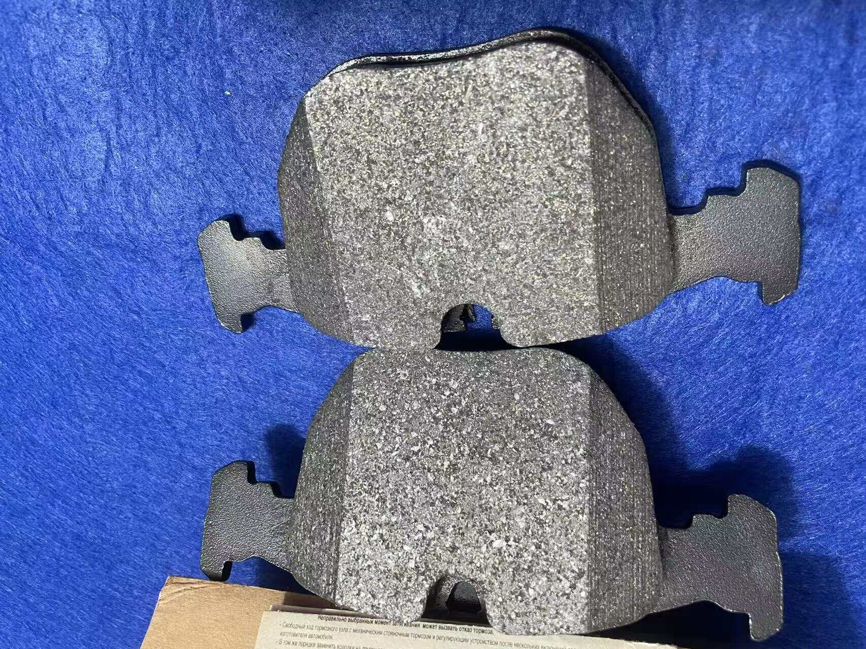 Ceramics, less metal