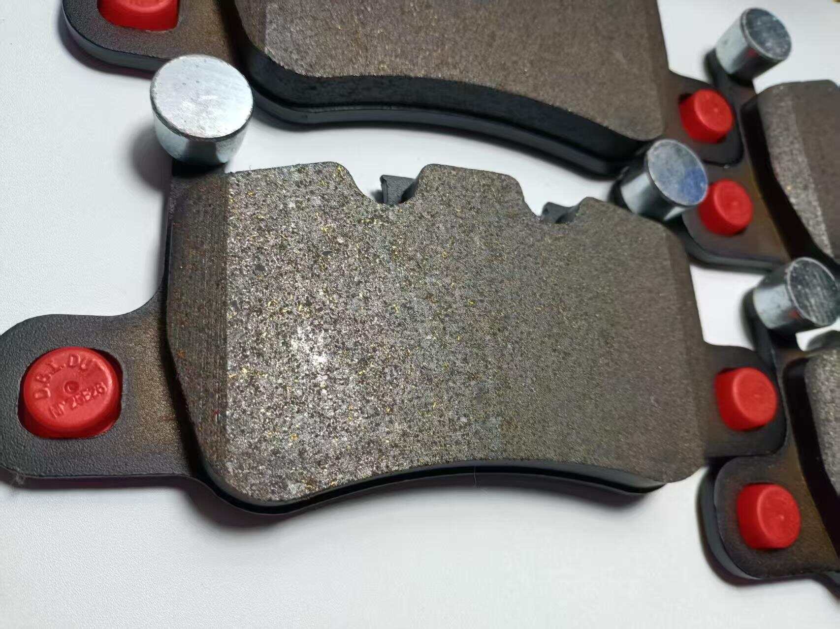 Ceramics, less metal