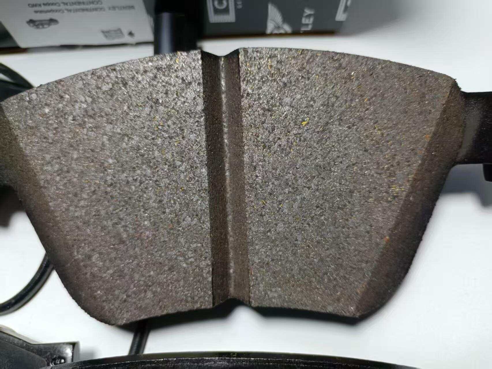 Ceramics, less metal