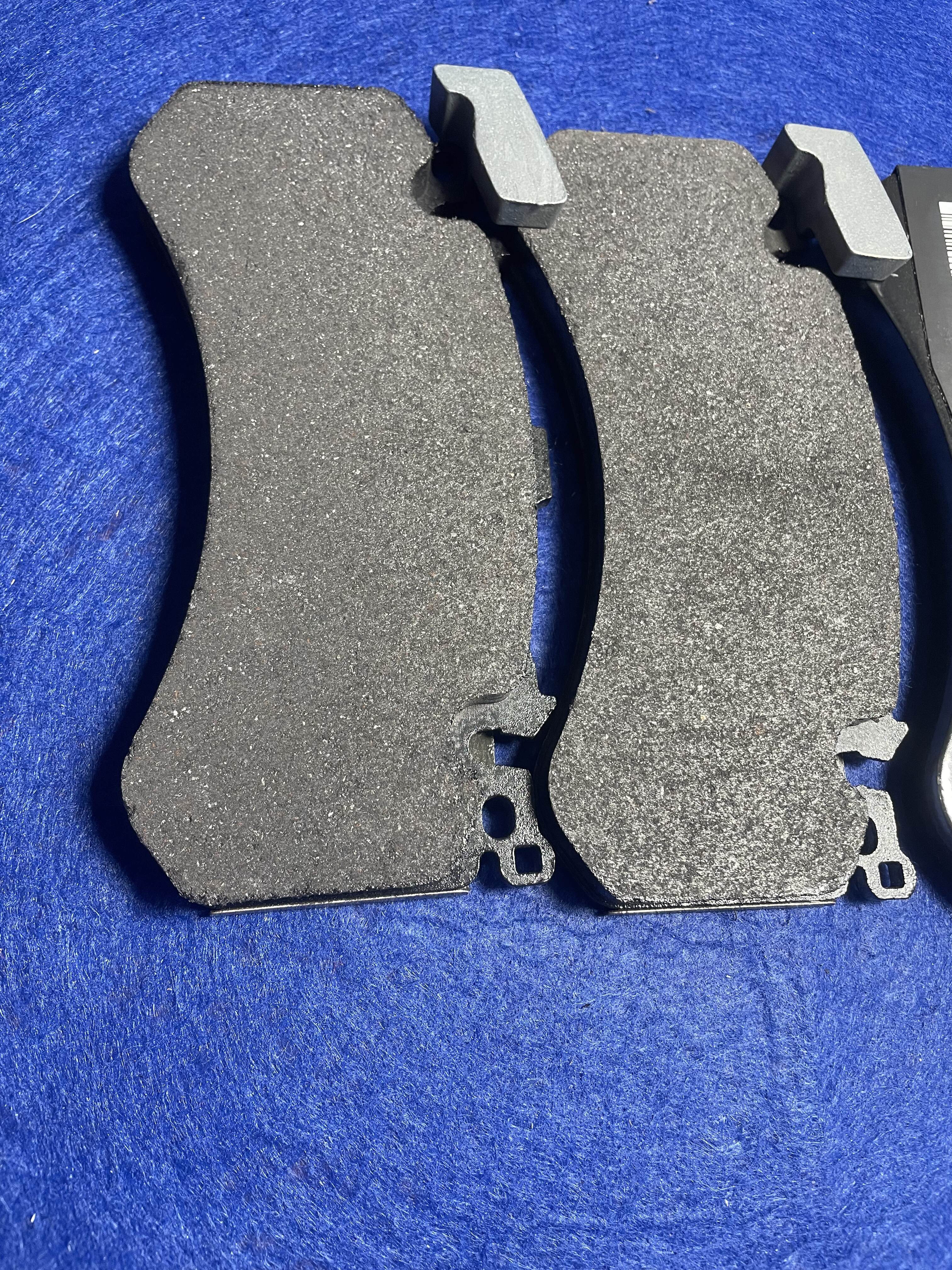 Ceramics, less metal