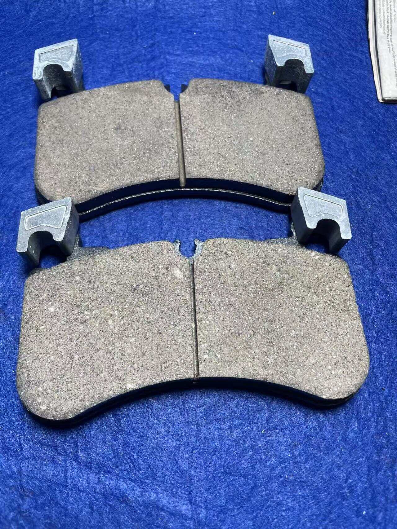Ceramics, less metal