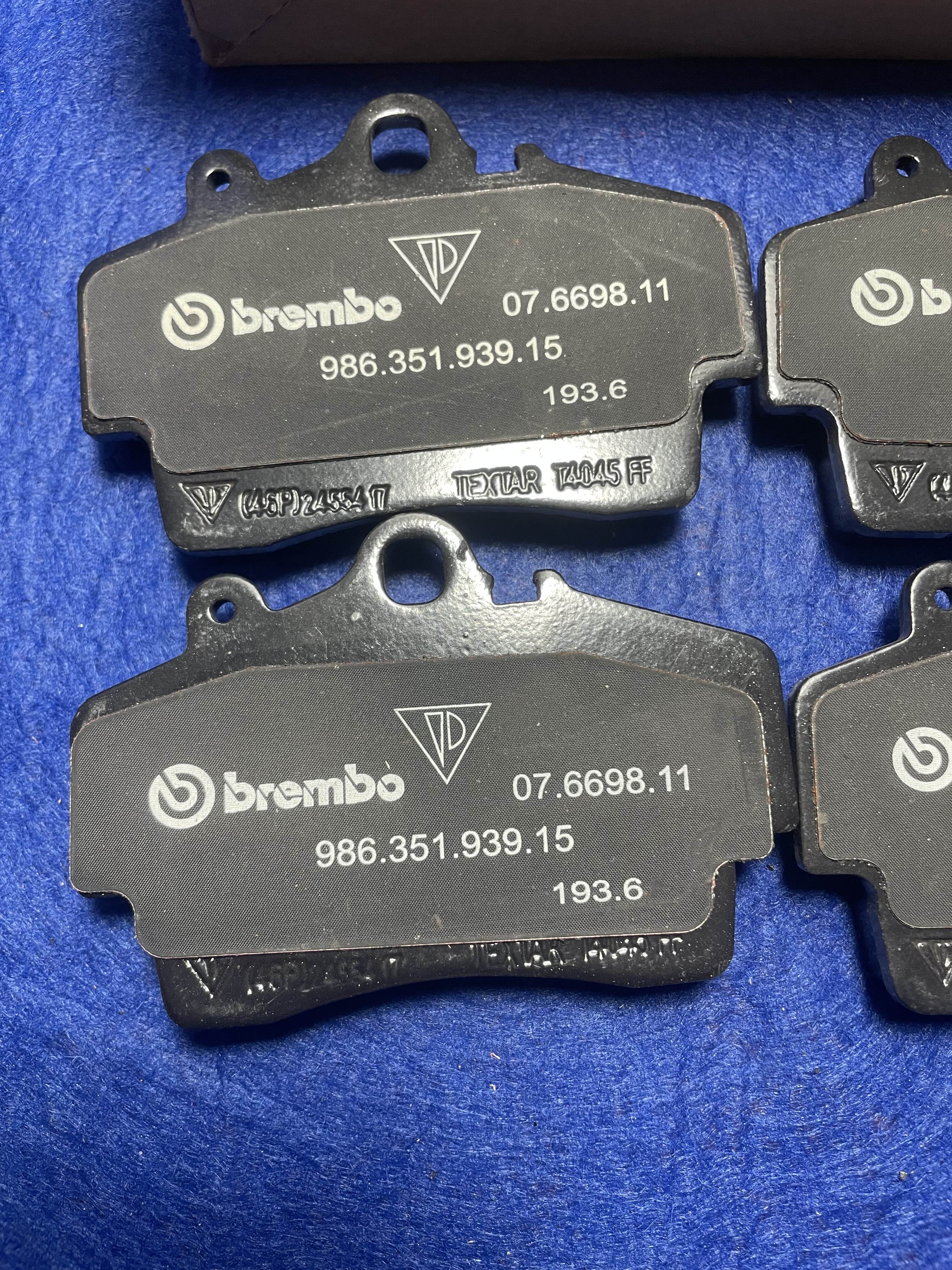 Ceramics, less metal