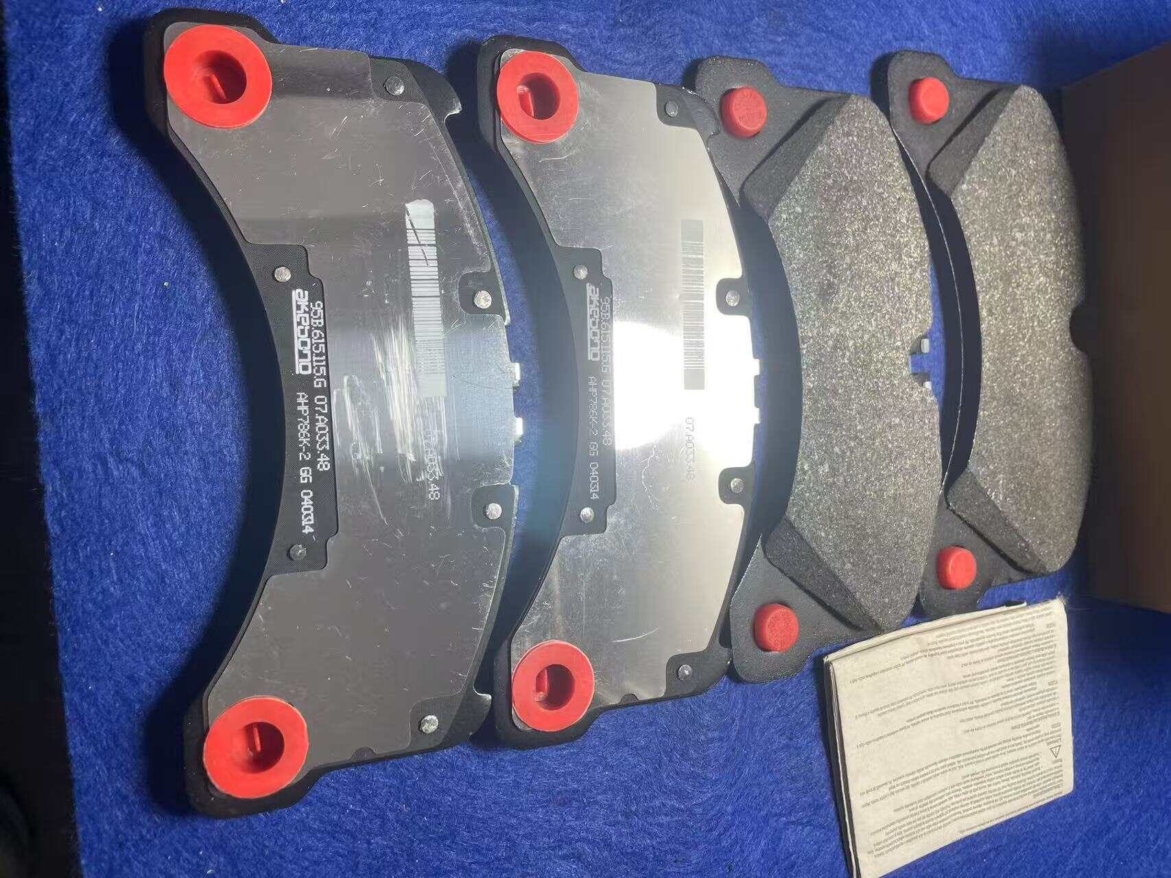 Ceramics, less metal