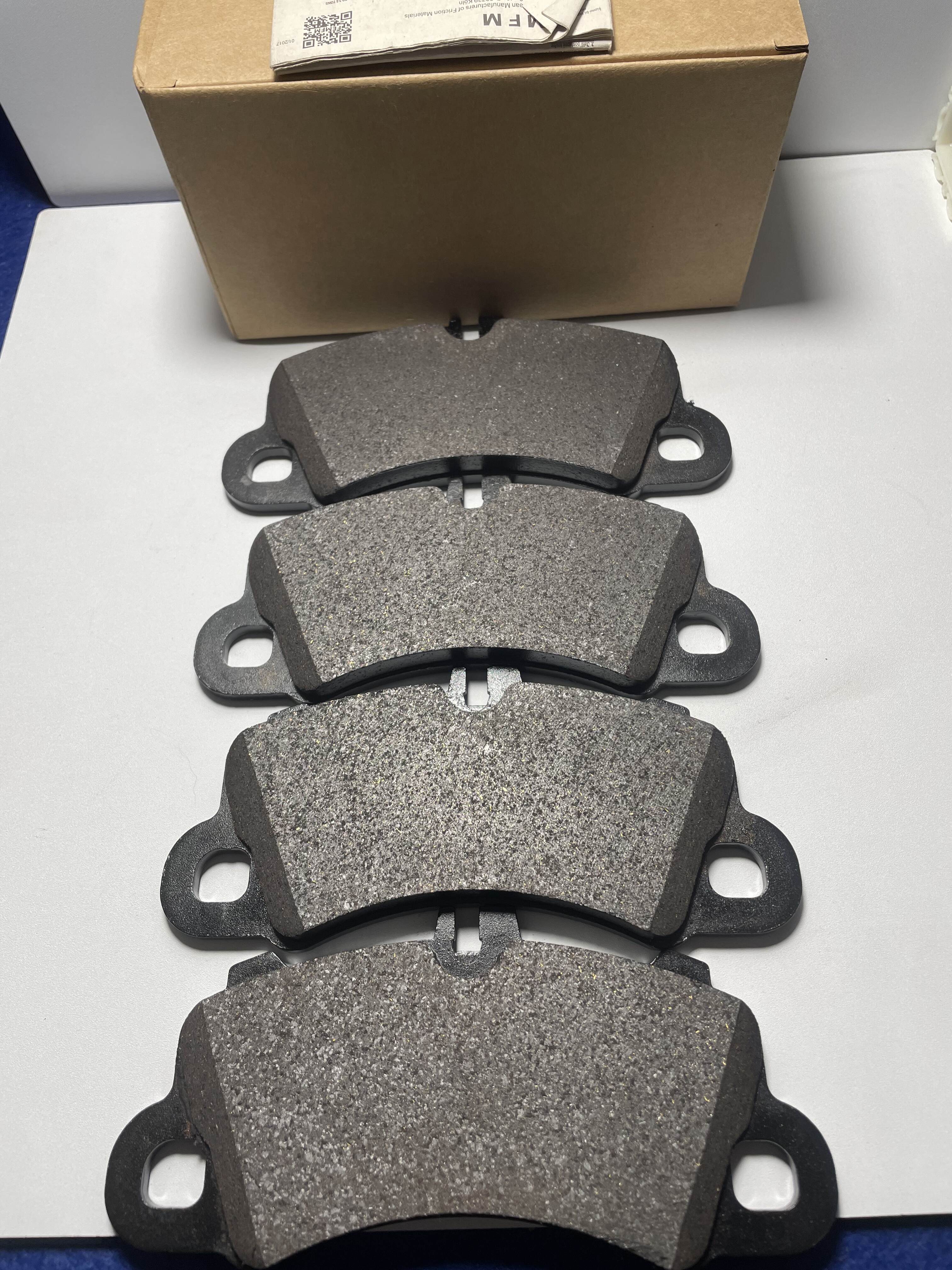 Ceramics, less metal