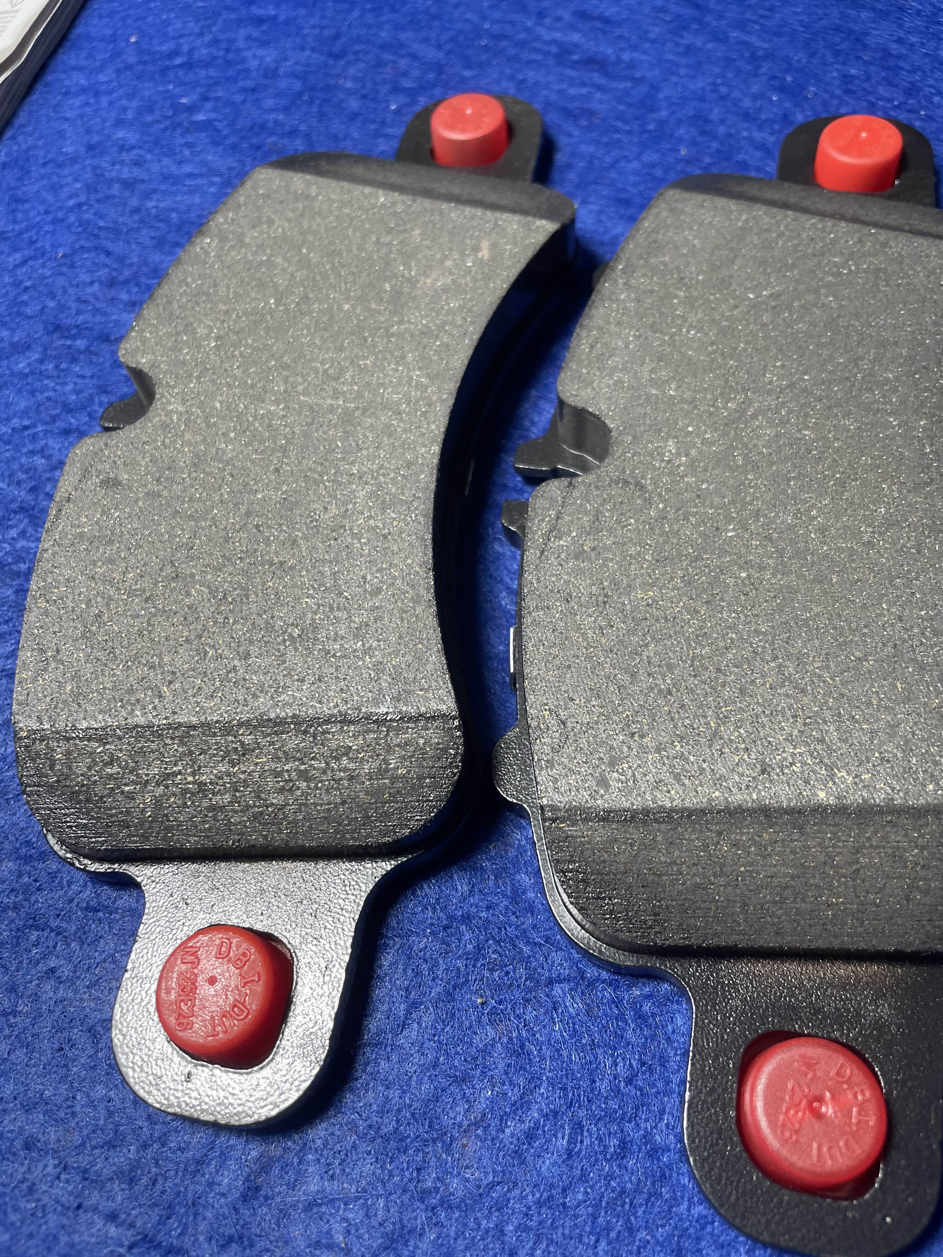 Ceramics, less metal