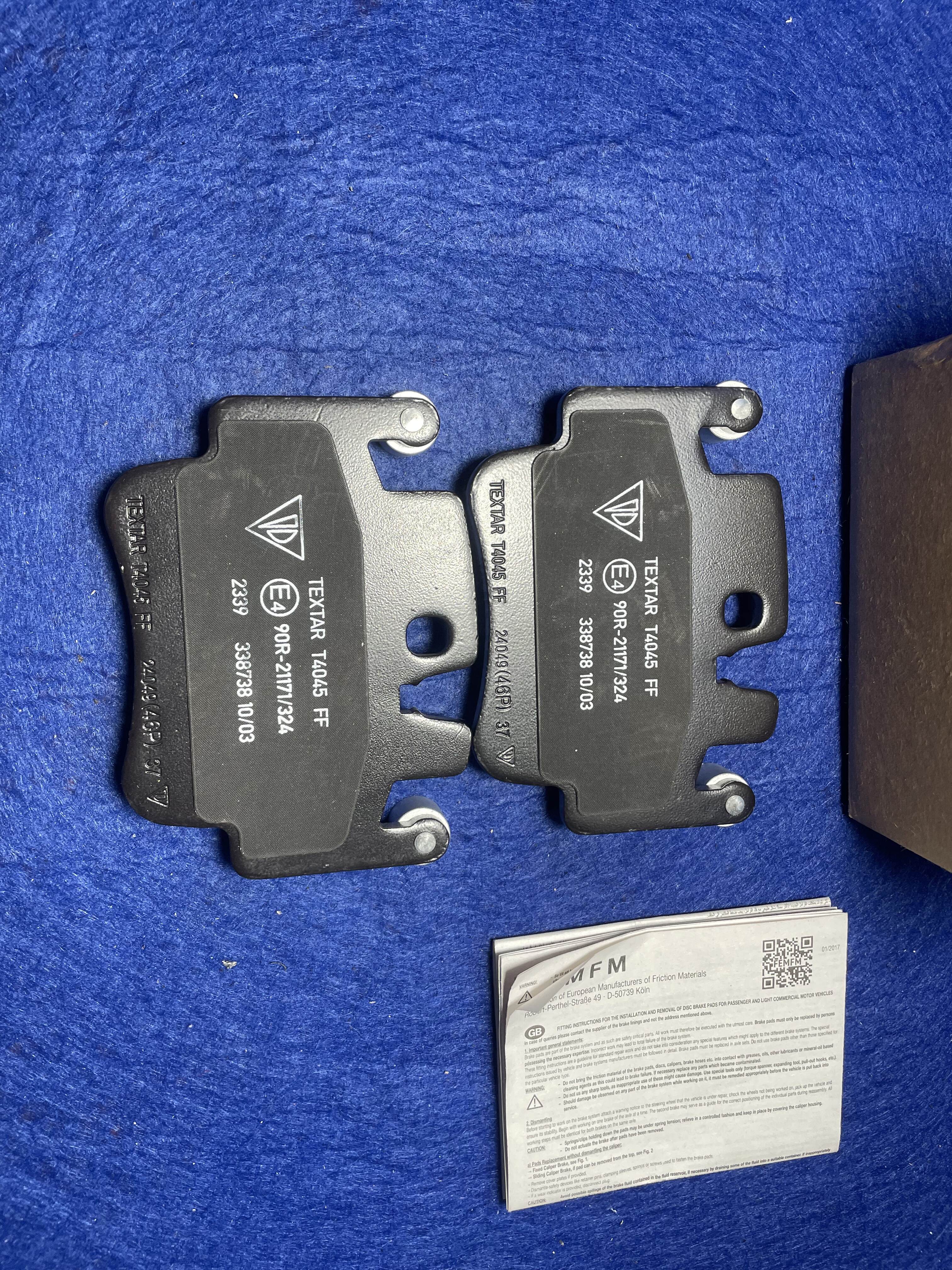Ceramics, less metal