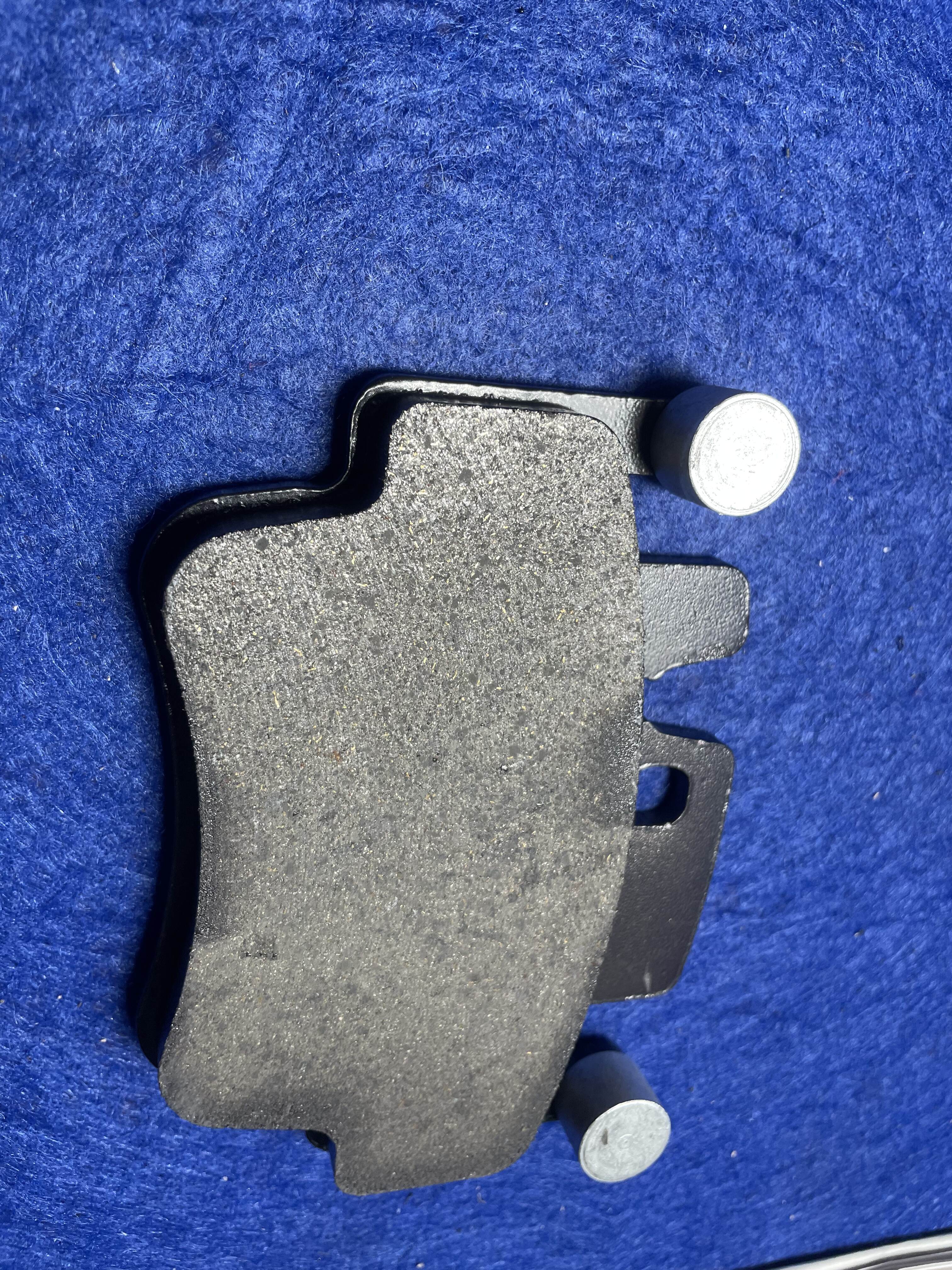 Ceramics, less metal