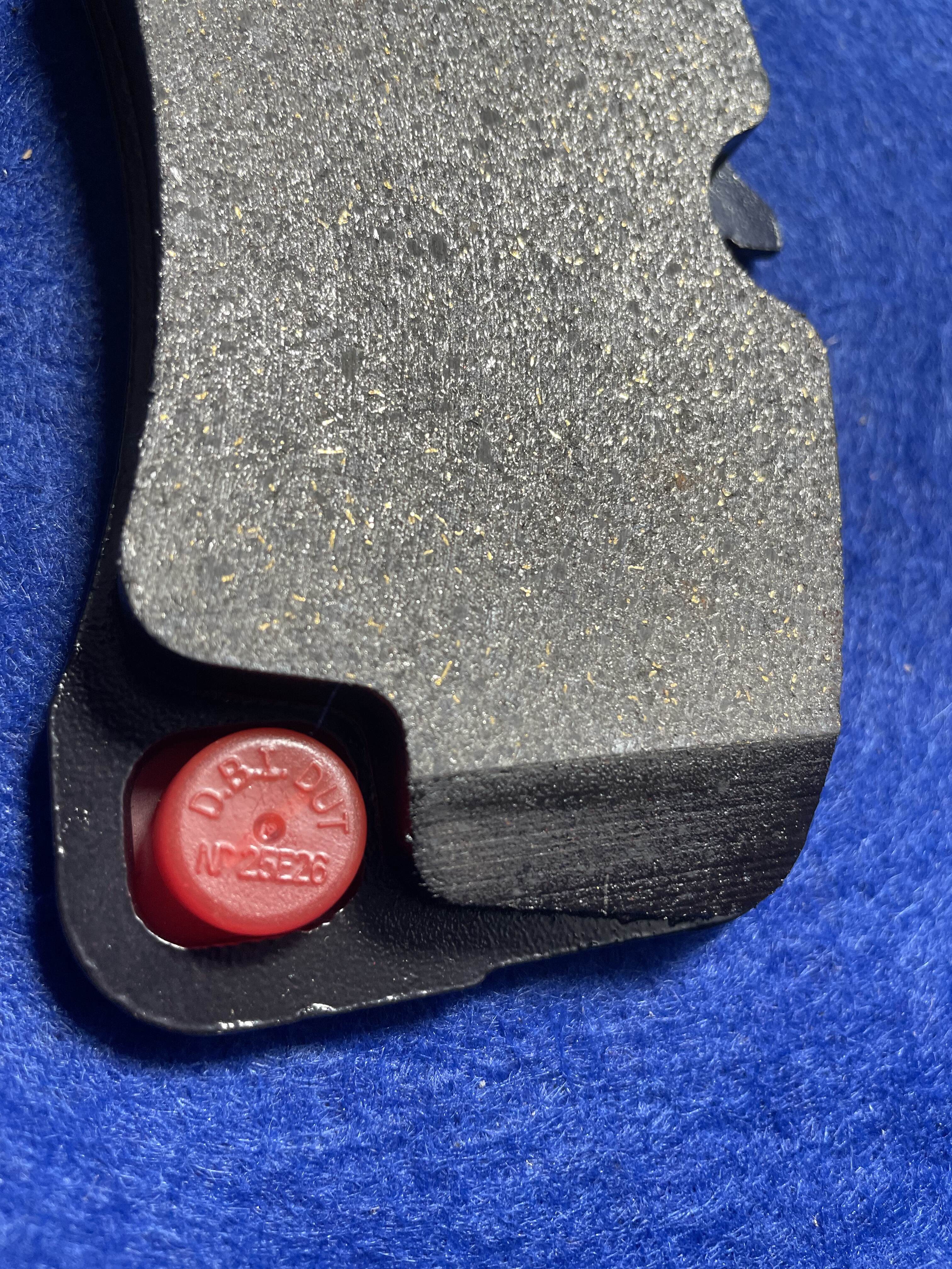 Ceramics, less metal