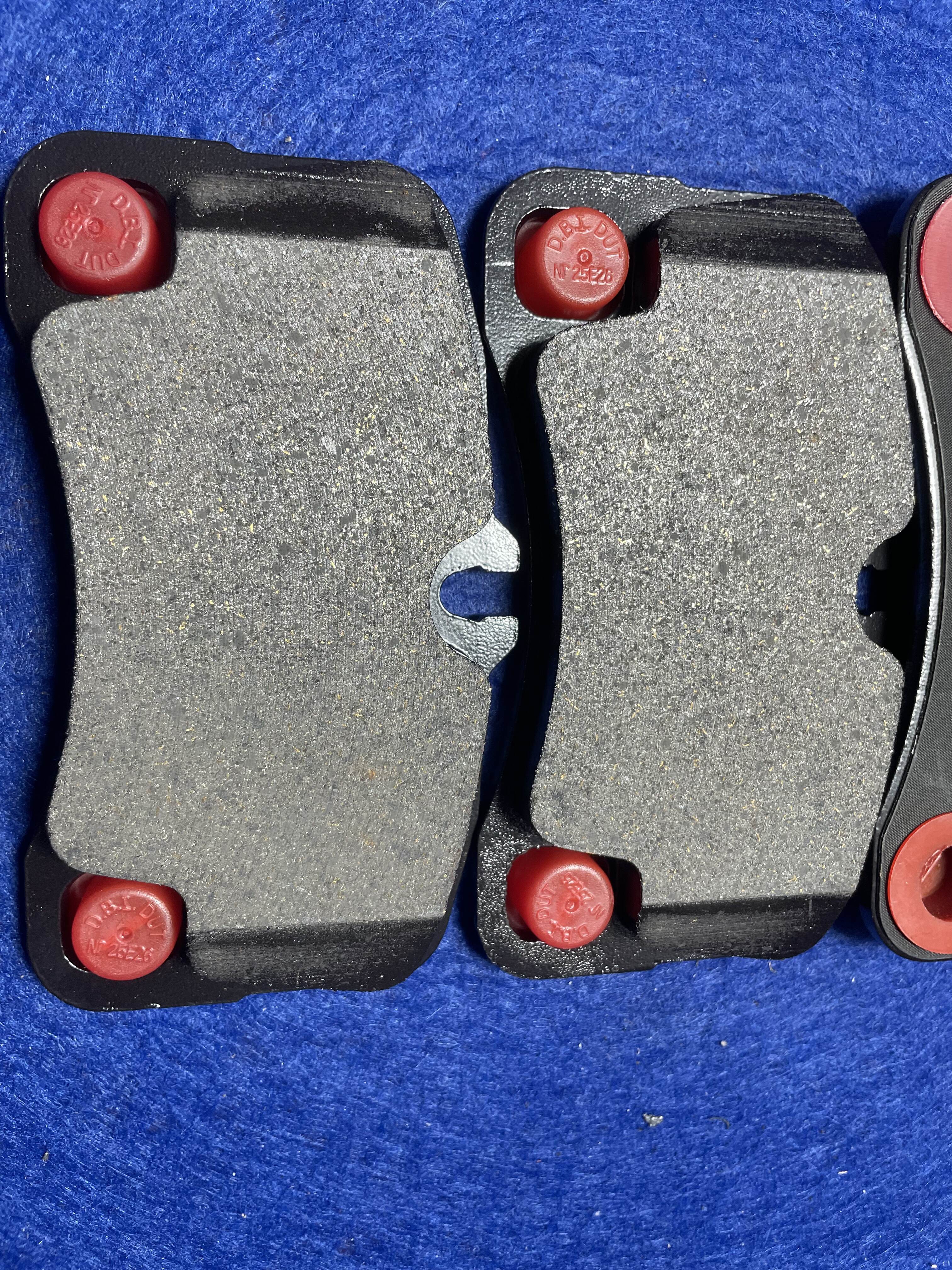 Ceramics, less metal