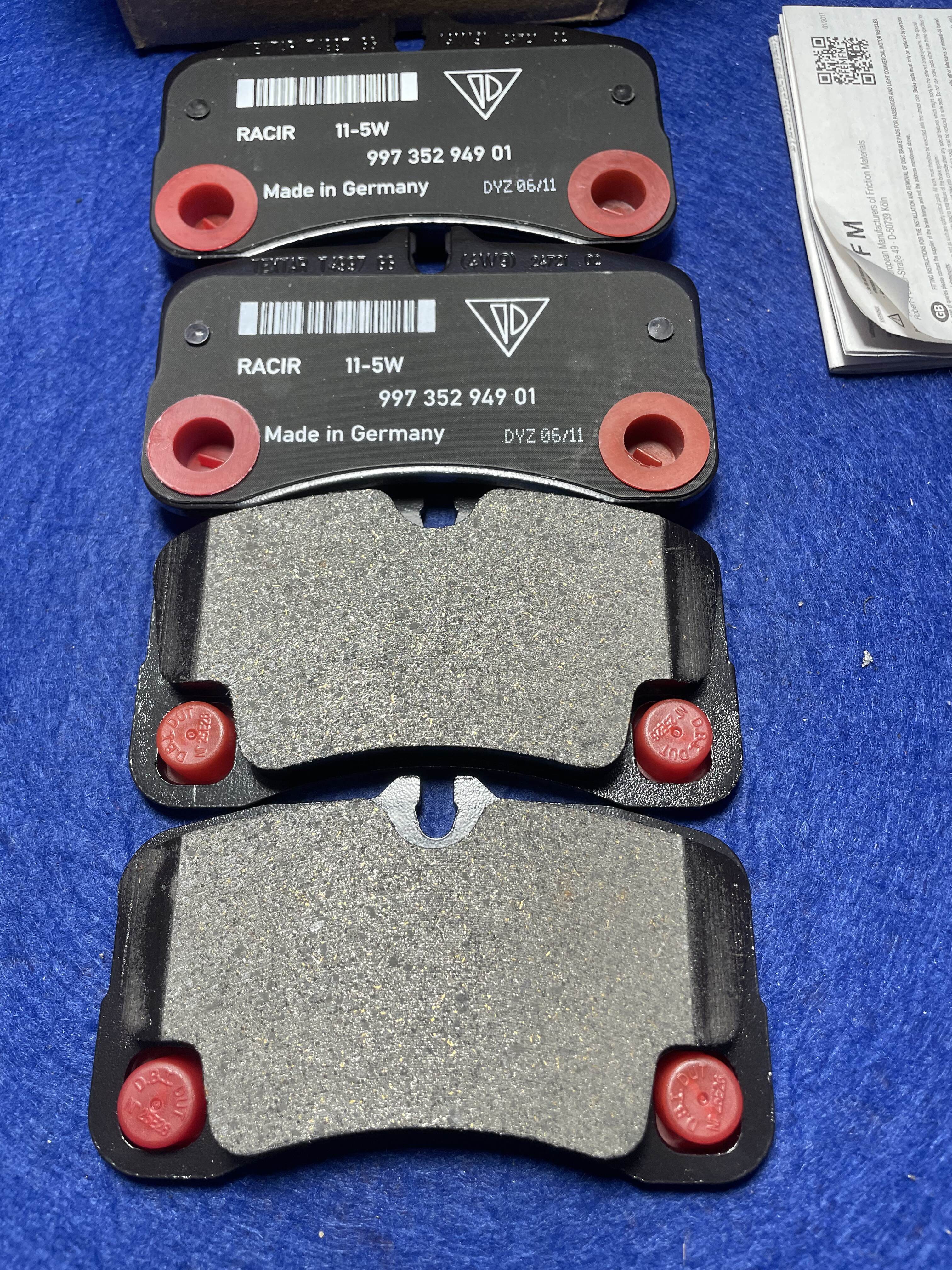PORSCHE 911 Turbo Ceramic  Brake pad  997.352.947.01