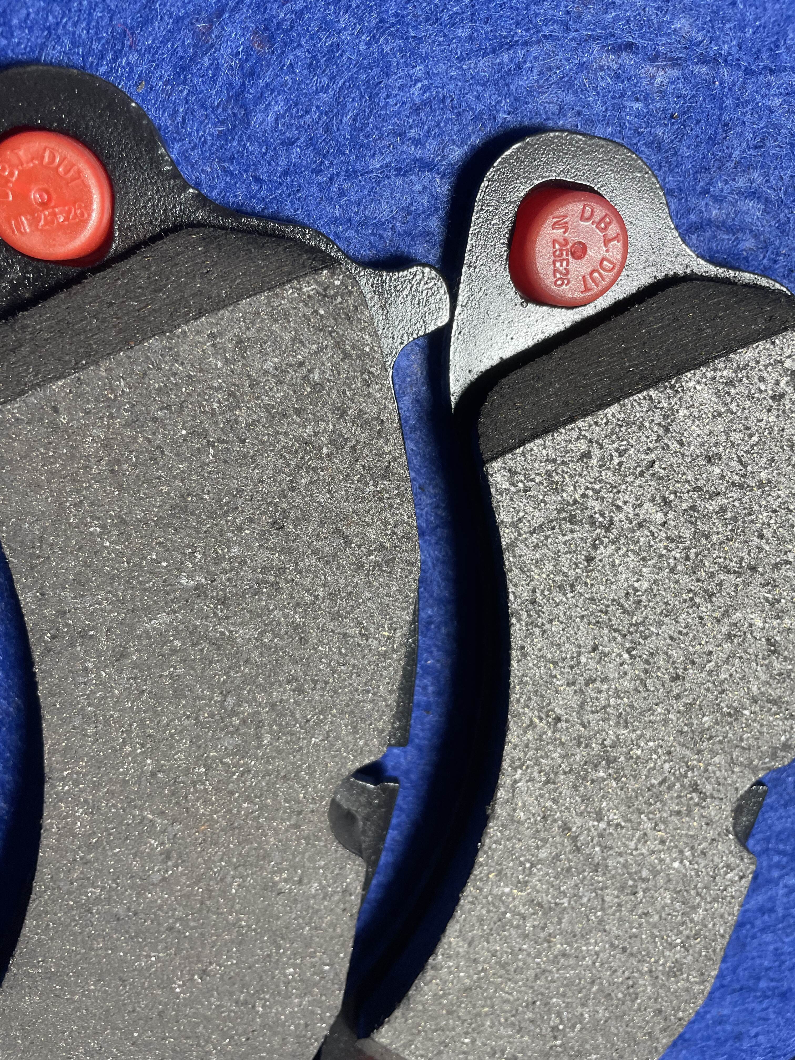 Ceramics, less metal