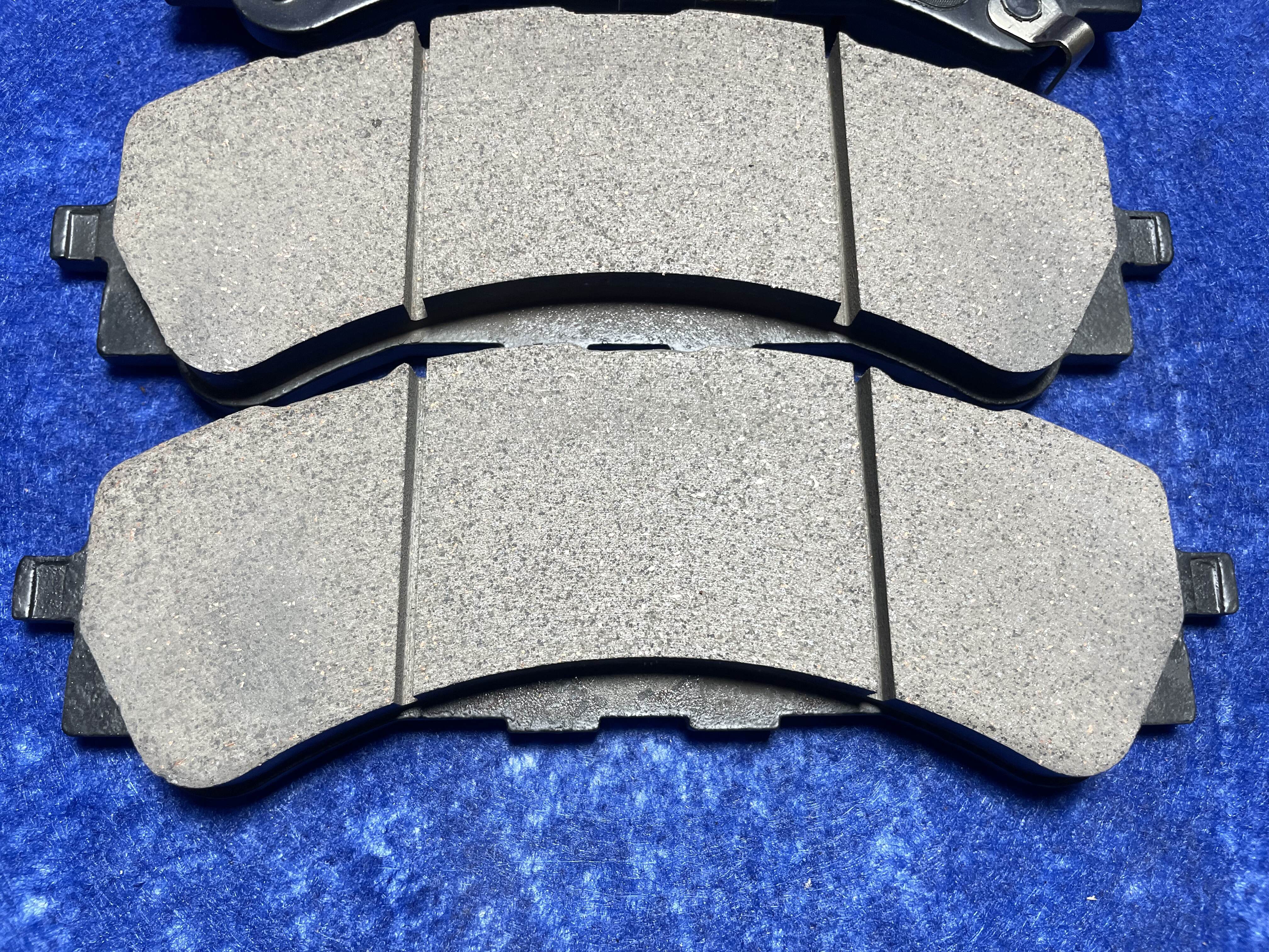 Ceramics, less metal