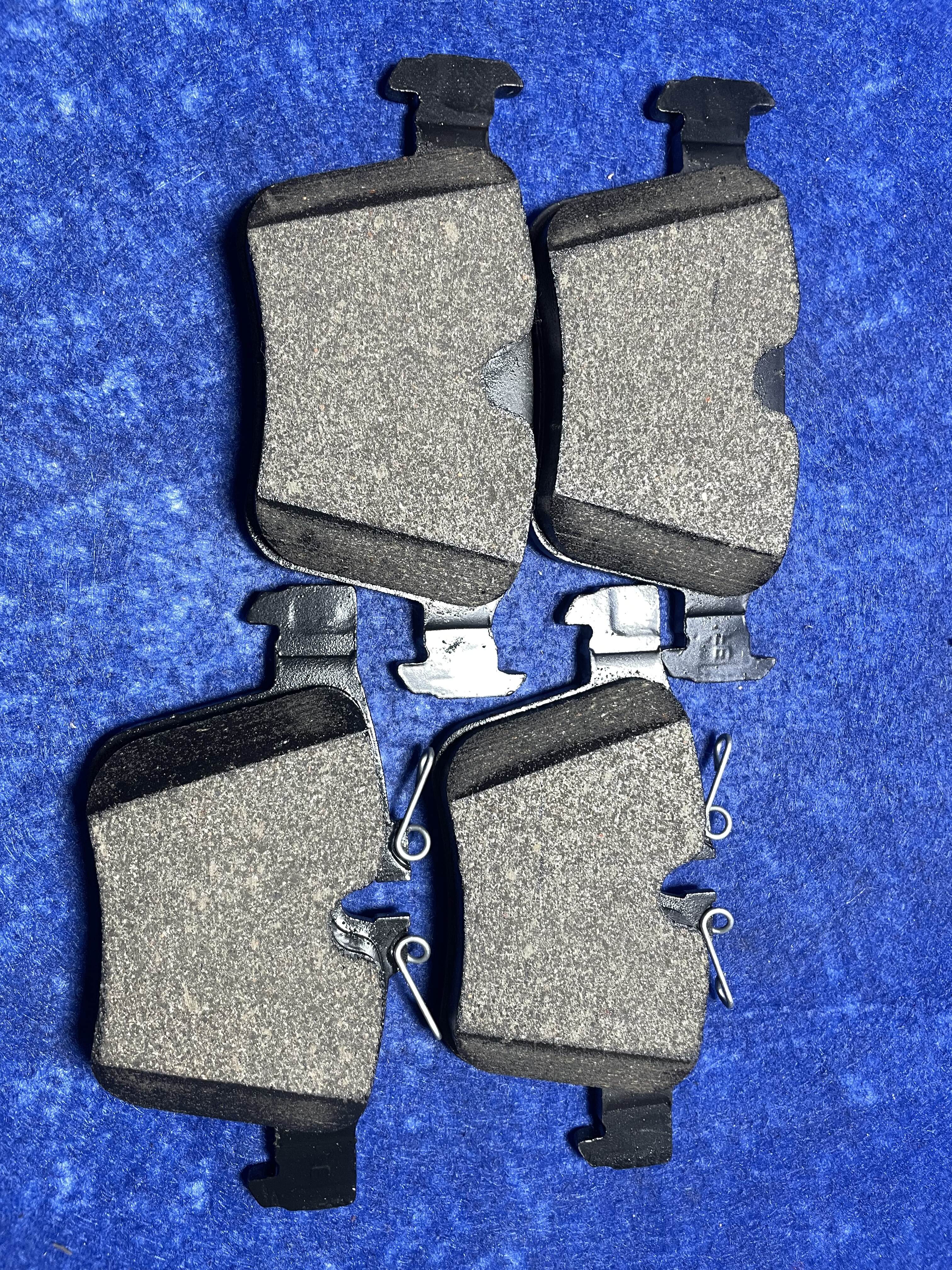 Ceramics, less metal