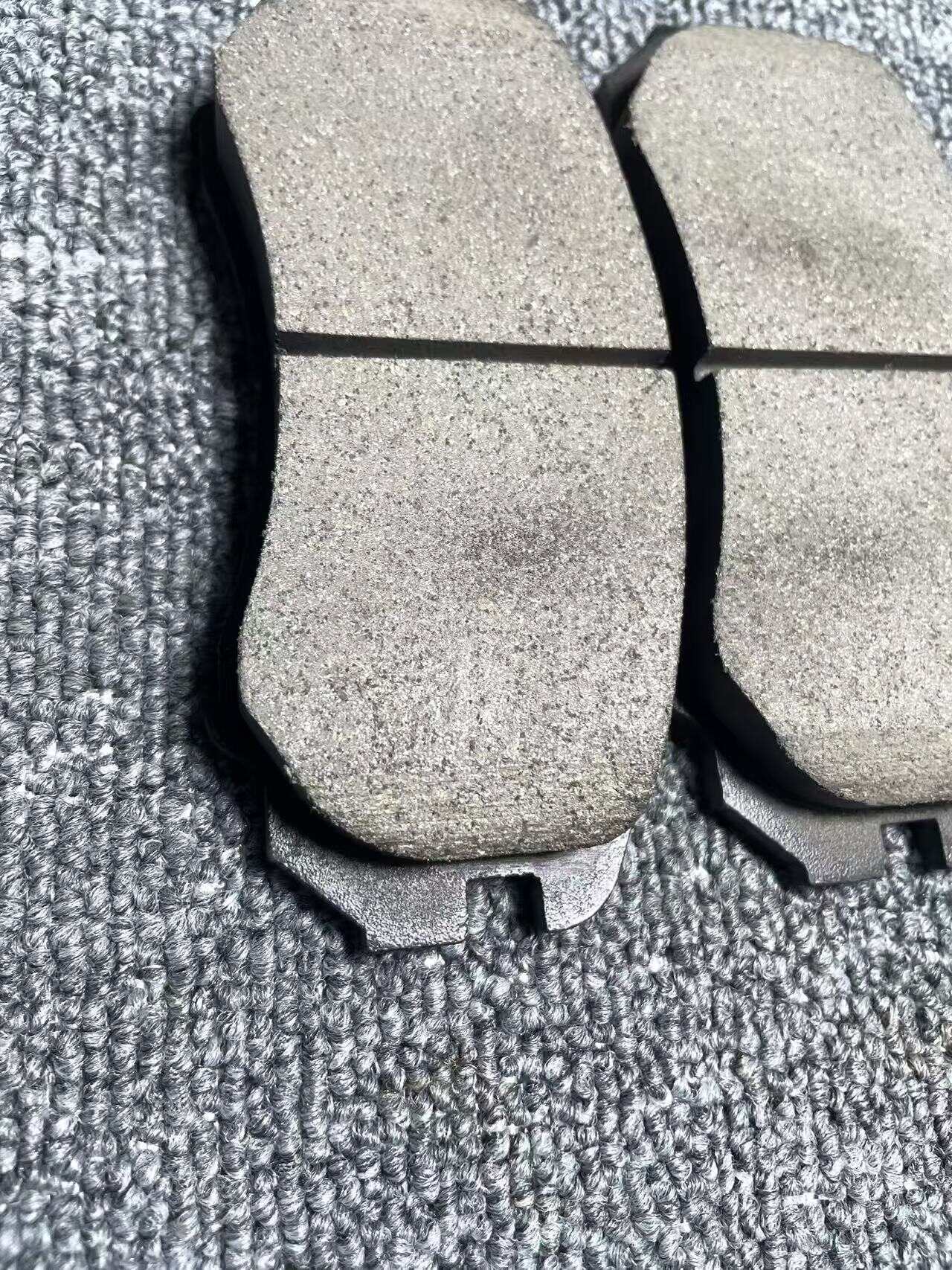 Ceramics, less metal