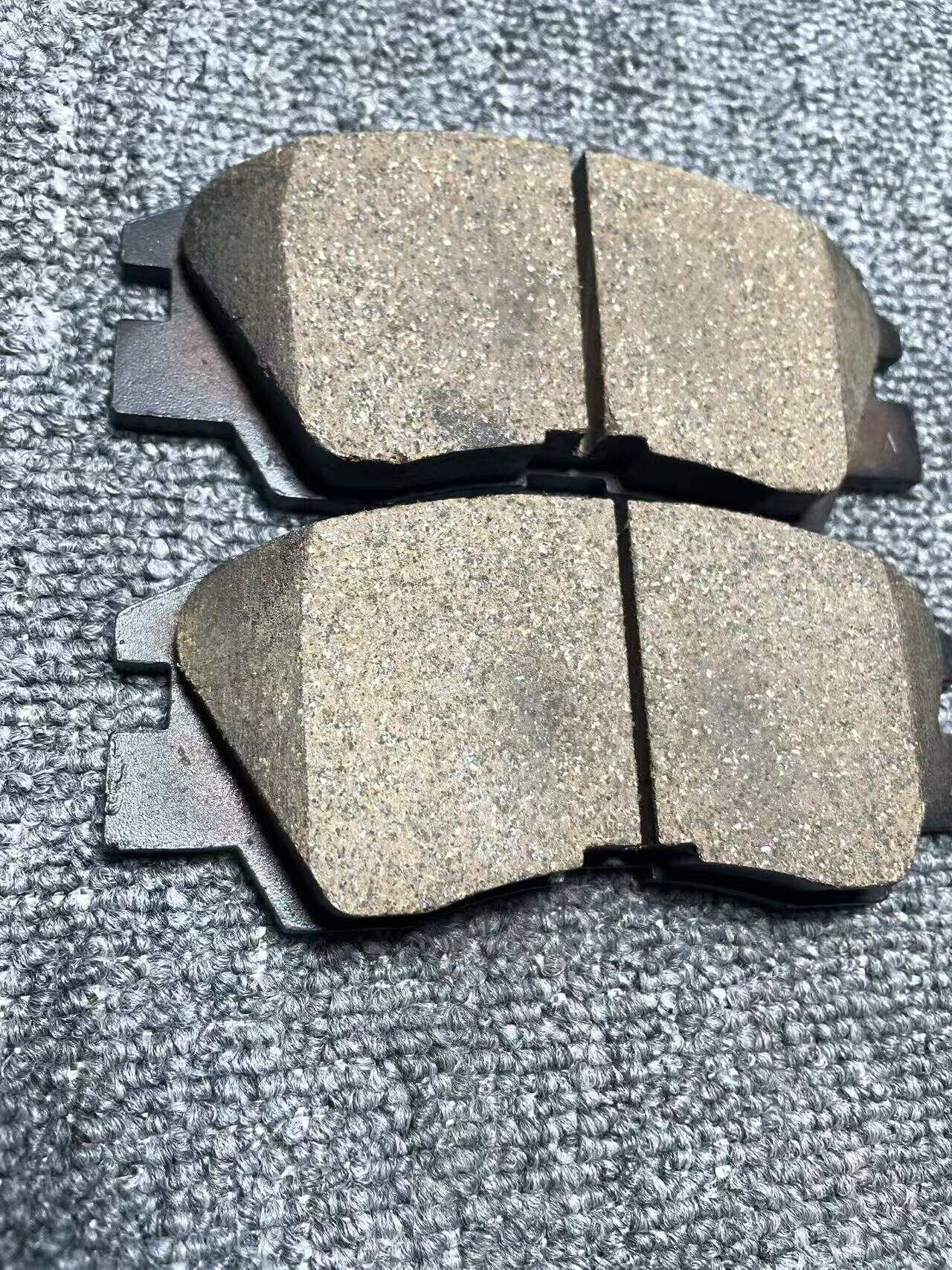 Ceramics, less metal