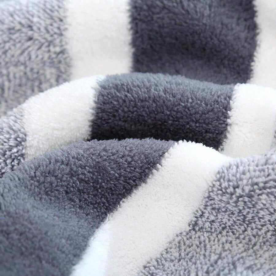 Dual-Color Microfiber Bath Towels | Super Absorbent OEM Towels | China Manufacturer Bulk