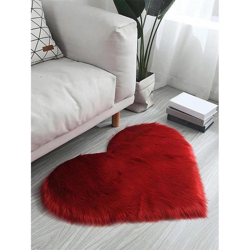 Heart-Shaped Plush Area Rug | Valentine’s Day Carpet Factory for Room Decoration