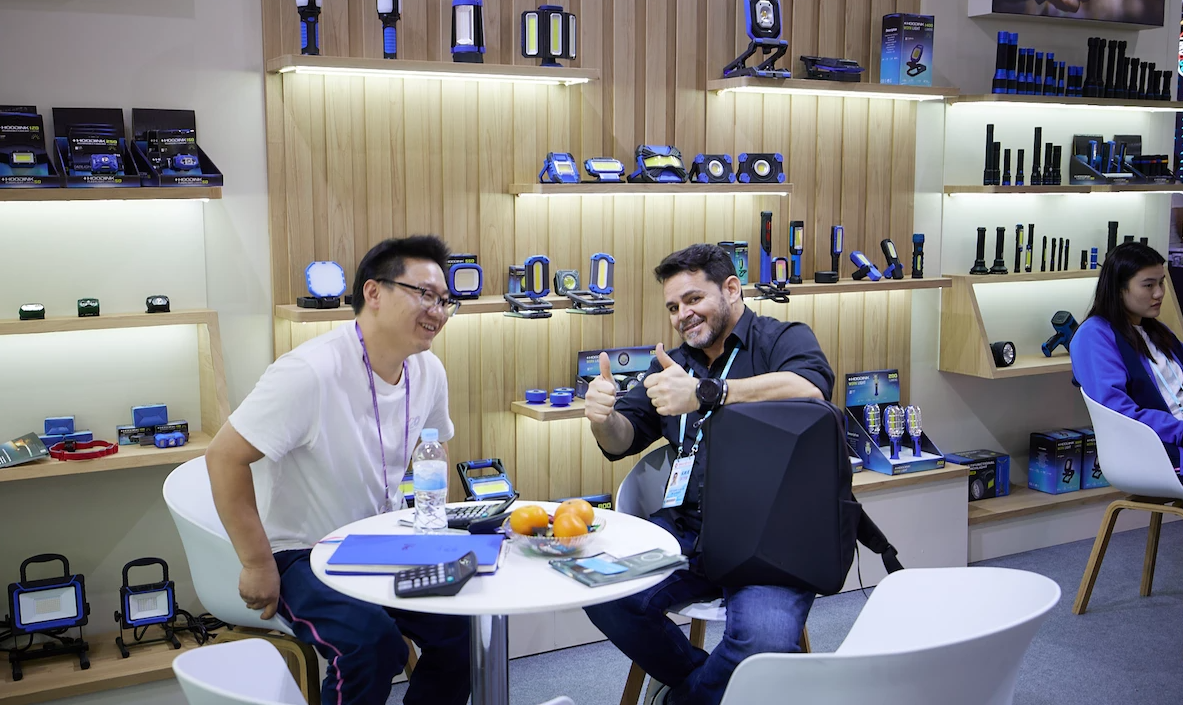 How to Get the Canton Fair Badge?