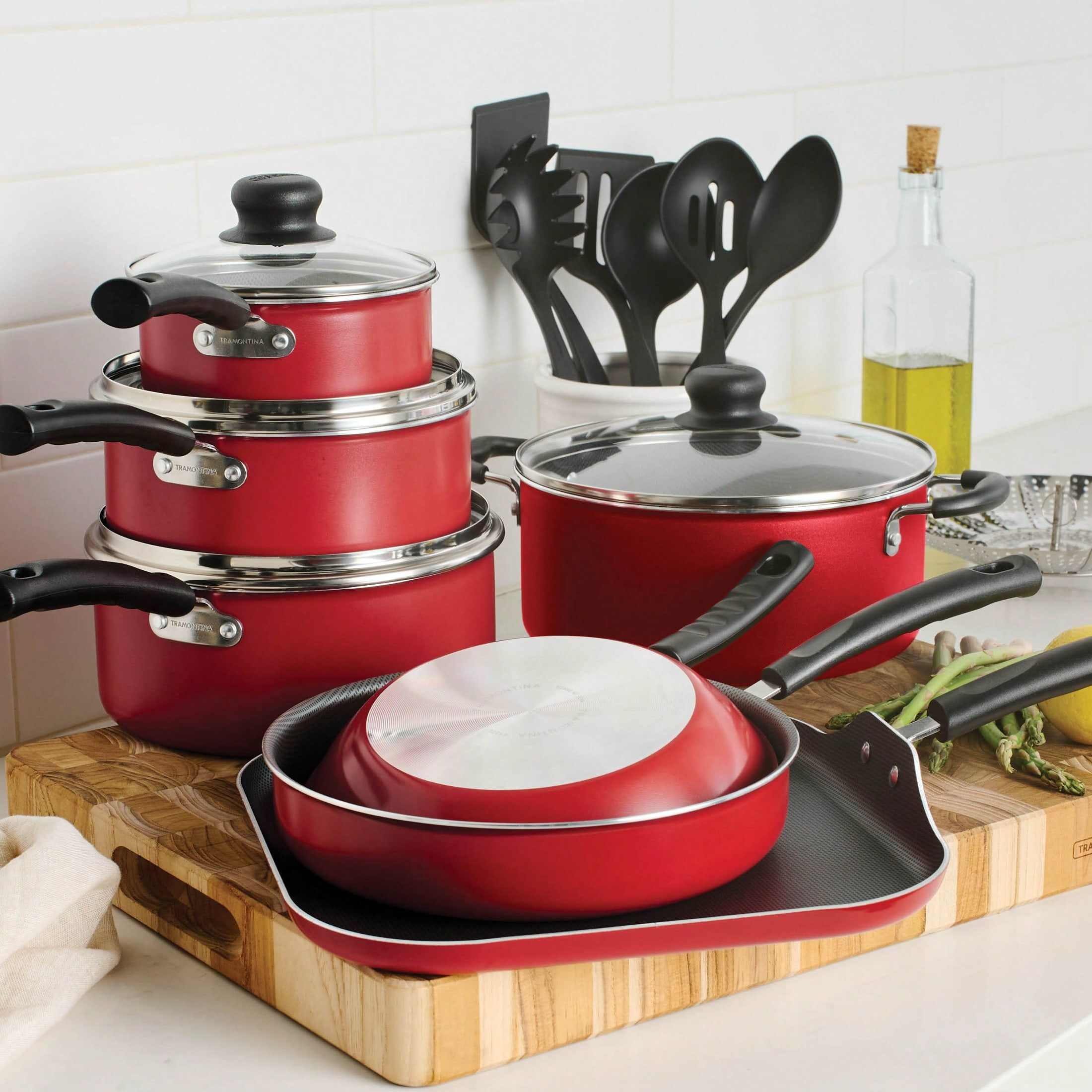 18 Piece Non-Stick Cookware Set | Cookware OEM Factory Wholesale in Red Finish