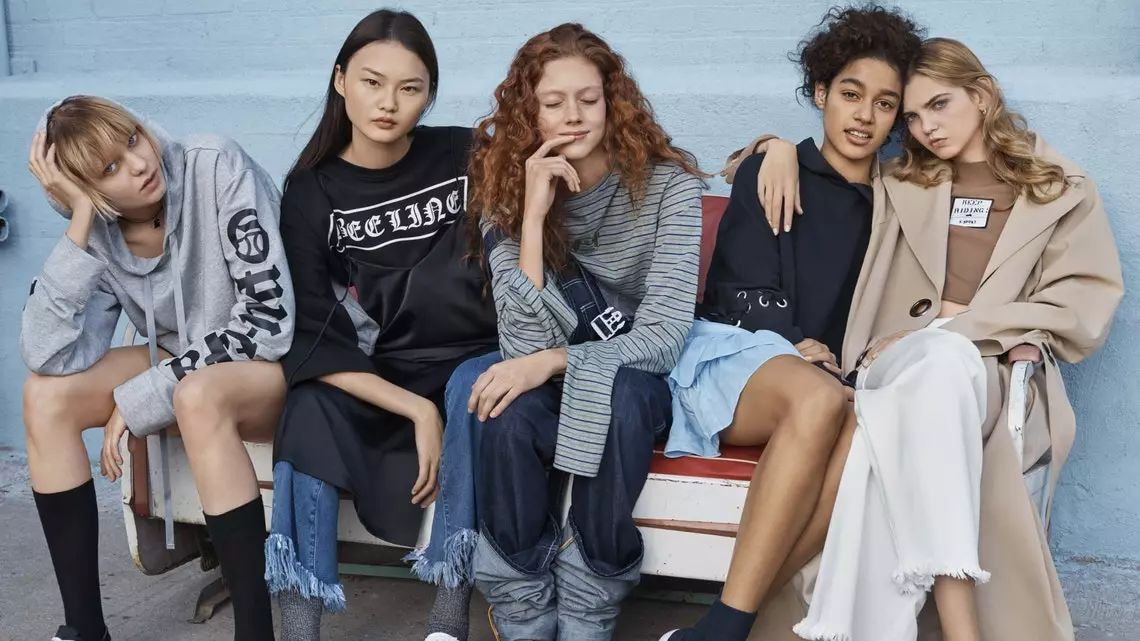 2026 Global Fashion Trends: How Buyers Can Choose Best-Selling Seasonal Apparel