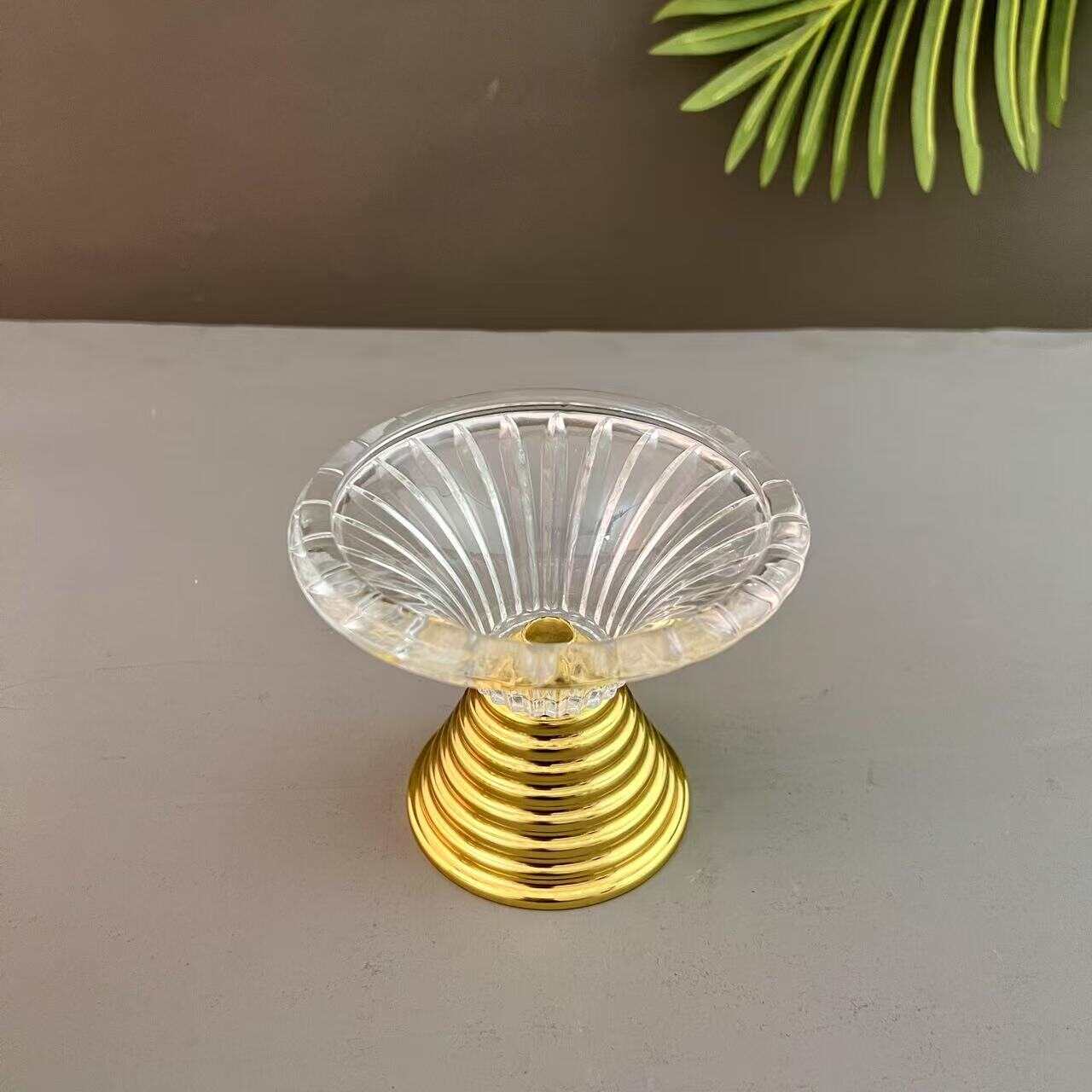 candle wedding centerpieces，wedding candle centerpieces，lotus candlestick