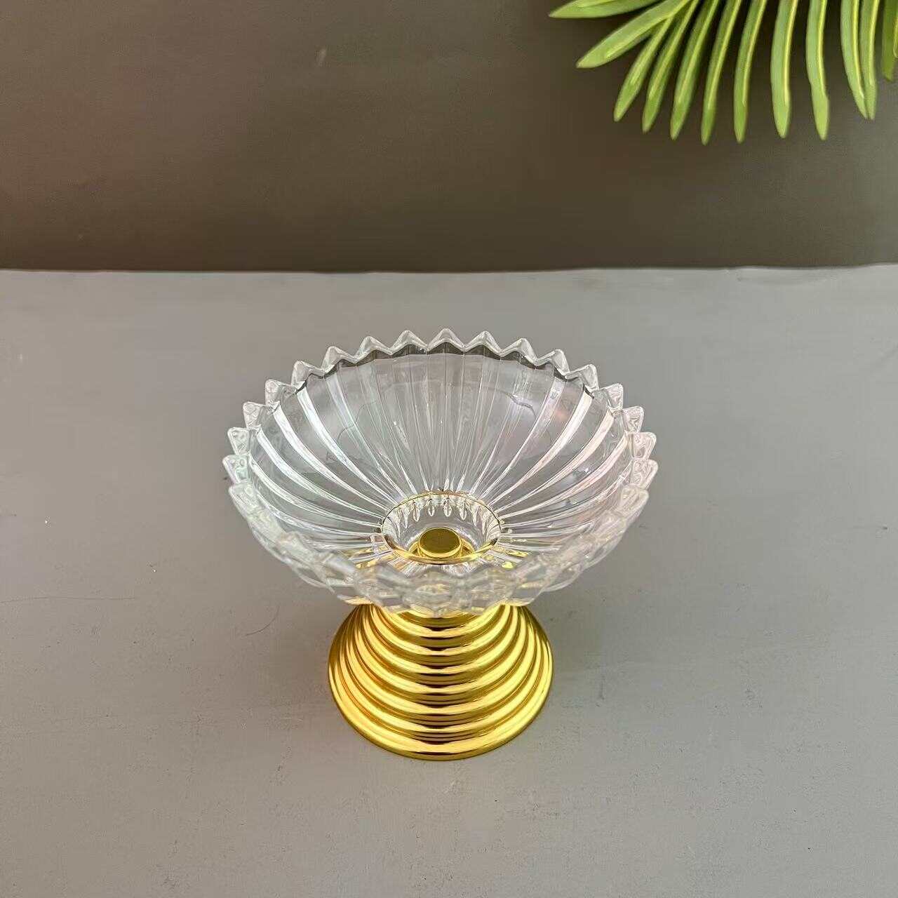 candle wedding centerpieces，wedding candle centerpieces，lotus candlestick