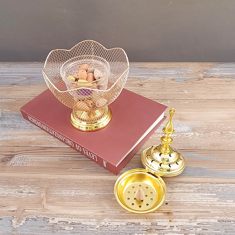 Simple crystal Mesh structure bud candle holder Eid al-Fitr- golden Netted flower bud aroma burner