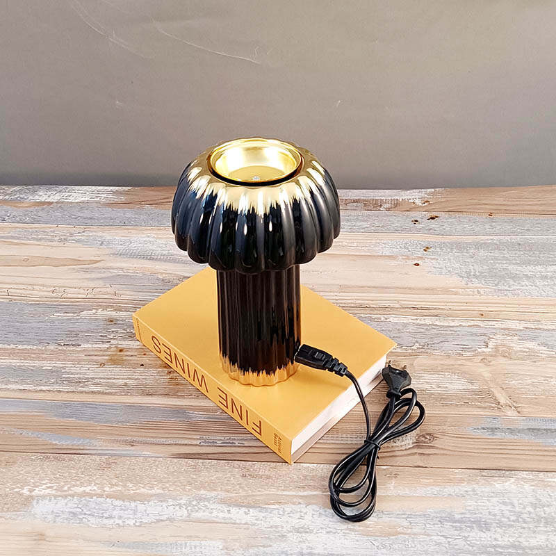High-quality luxurious black electronic candlestick for home decoration