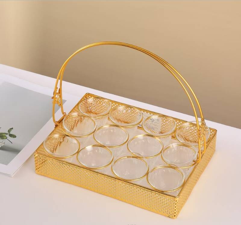 luxurious Glass coffee cup set with wrought iron basket for party