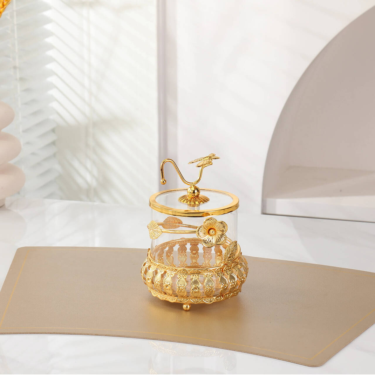 Luxurious Embossed hollow craft glass candy airtight storage jar