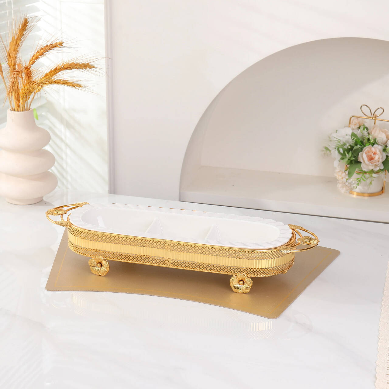 Golden Metal Tray Serving Tray,Storage Perfume Organizer for Bedroom， Metal Mirror Serving