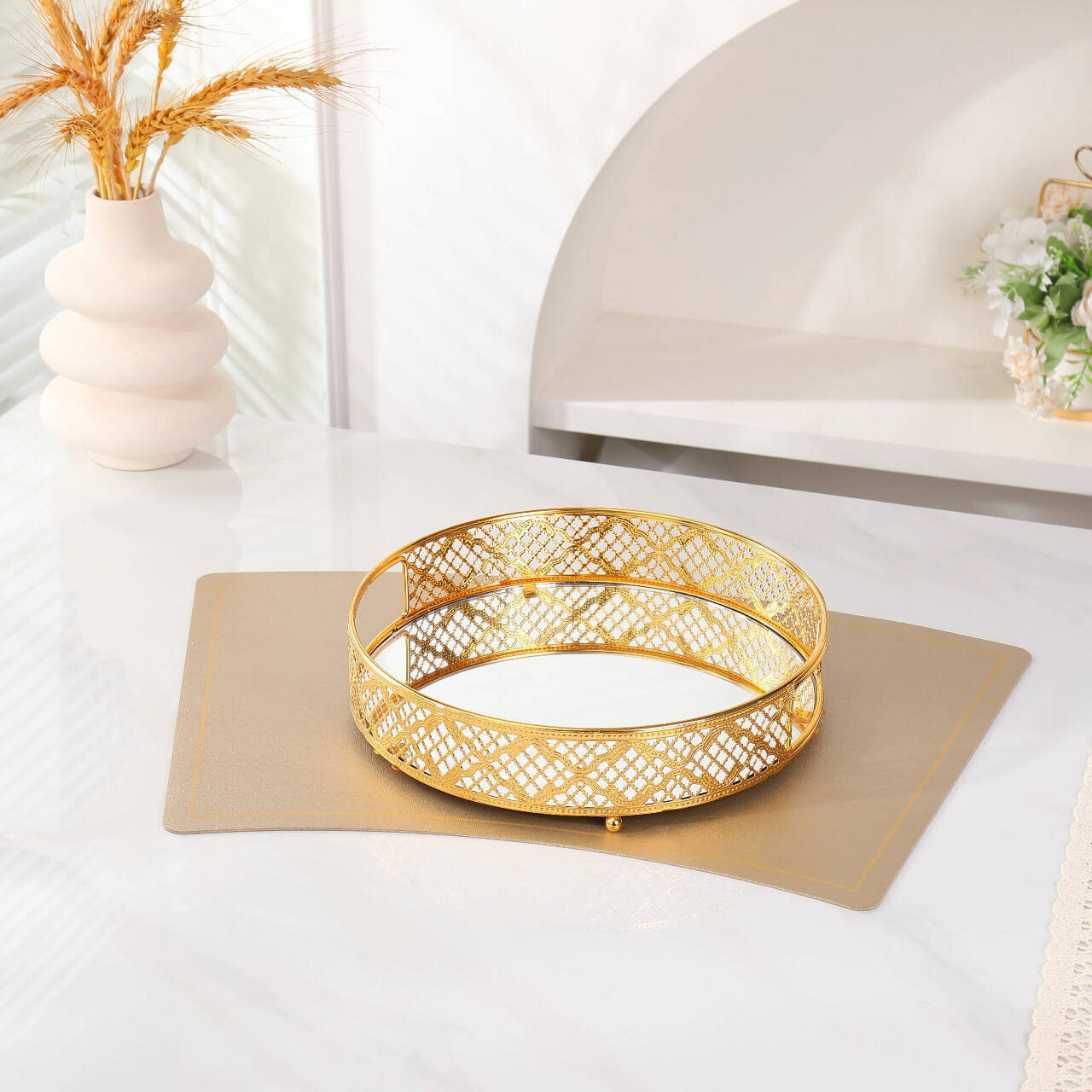 Golden Metal Tray Serving Tray,Storage Perfume Organizer for Bedroom， Metal Mirror Serving