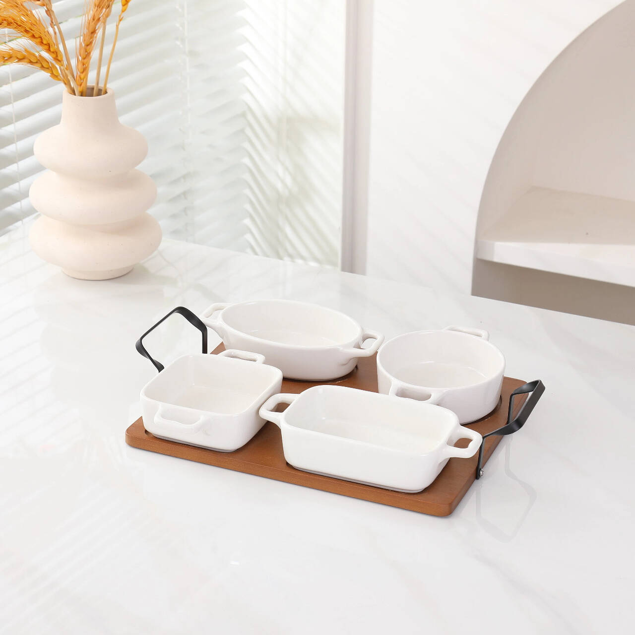 Pure white casserole set baking pan Insulated bamboo and wood panels