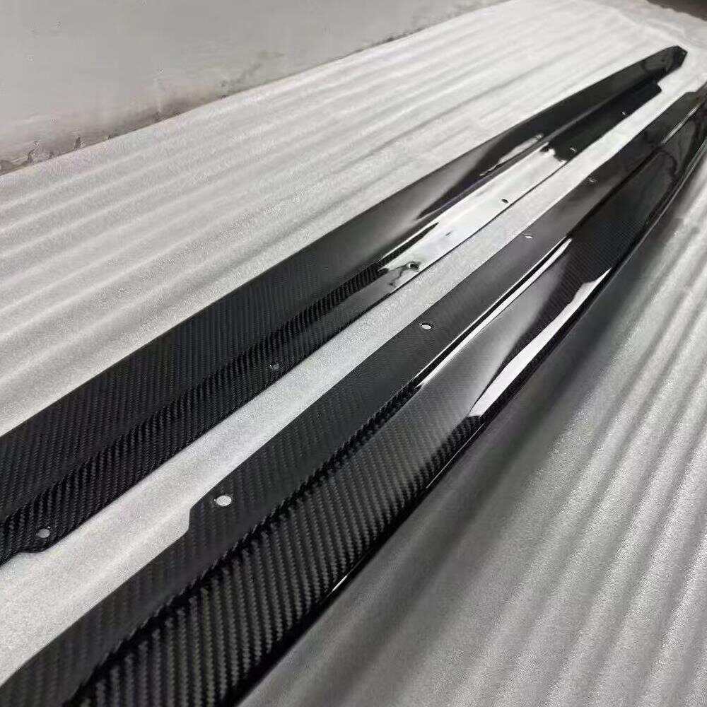 BMW M3/M4 G80/G82 Dry Carbon Fiber R44 Side Skirts