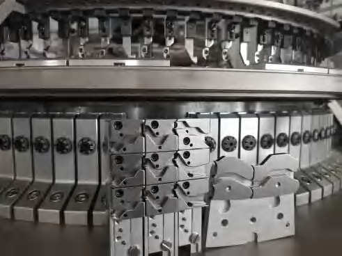 Polar Fleece knitting machine made in China;Polar Fleece circular knitting machine manufacturer;fleece knitting machine manufacturers from China