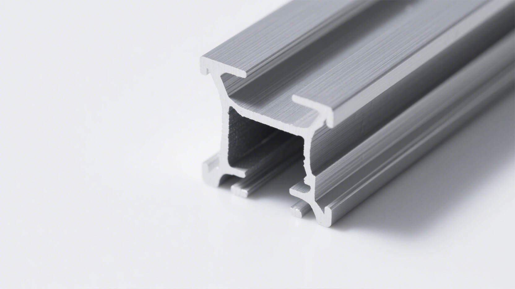 【Seamless Precision Aluminum Materials】Customized industrial frames / decorative lines. High strength. Corrosion-resistant. Multiple alloy options available.