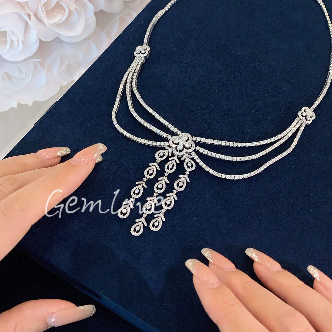 8k gold necklace adorned with natural diamonds