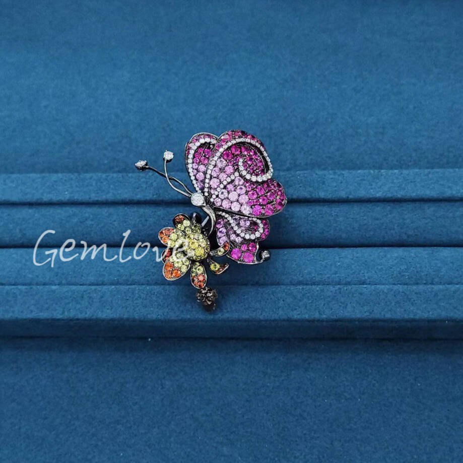 18K gold butterfly ring adorned with natural diamonds-copy