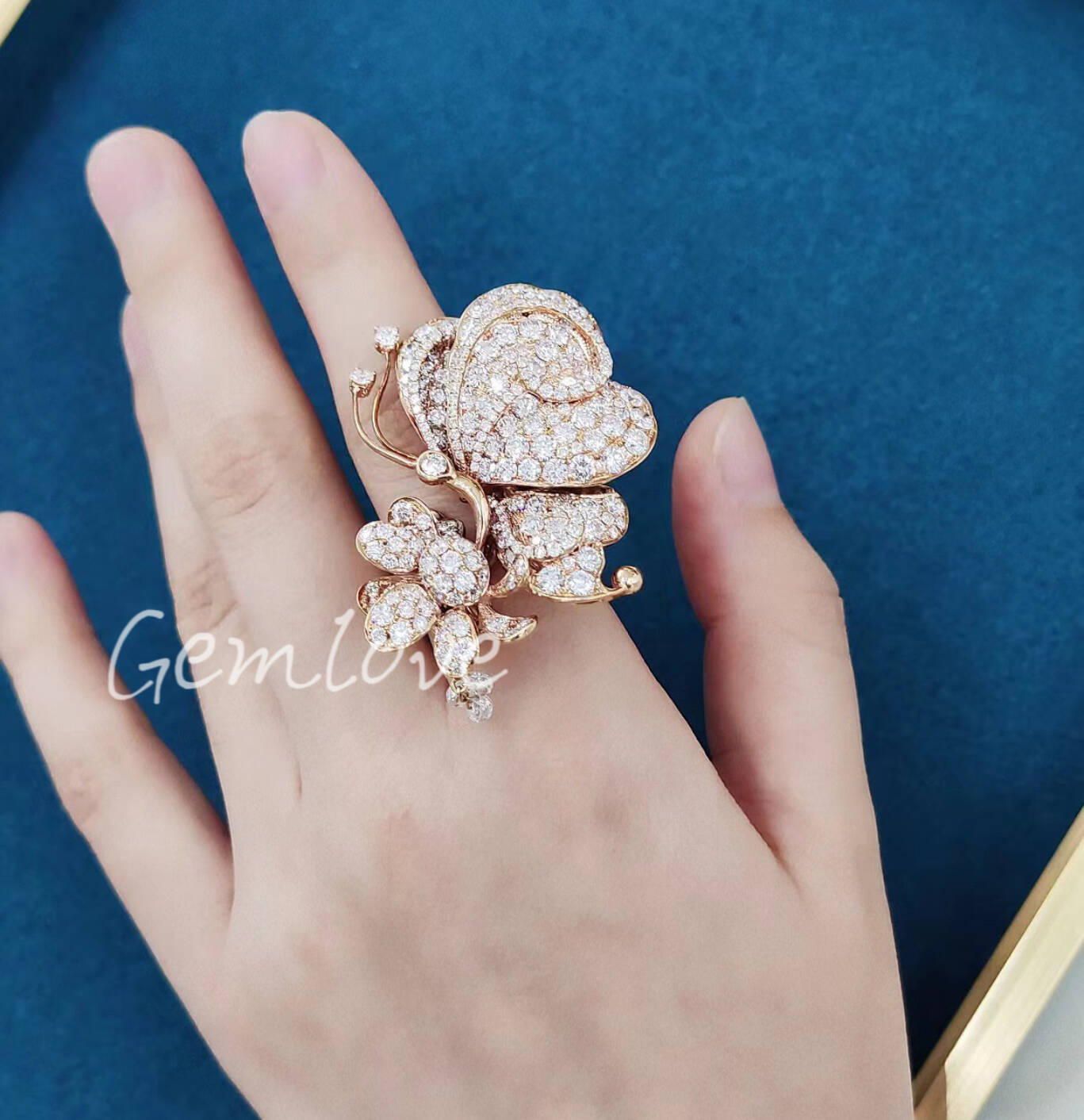 18K gold butterfly ring adorned with natural diamonds-copy