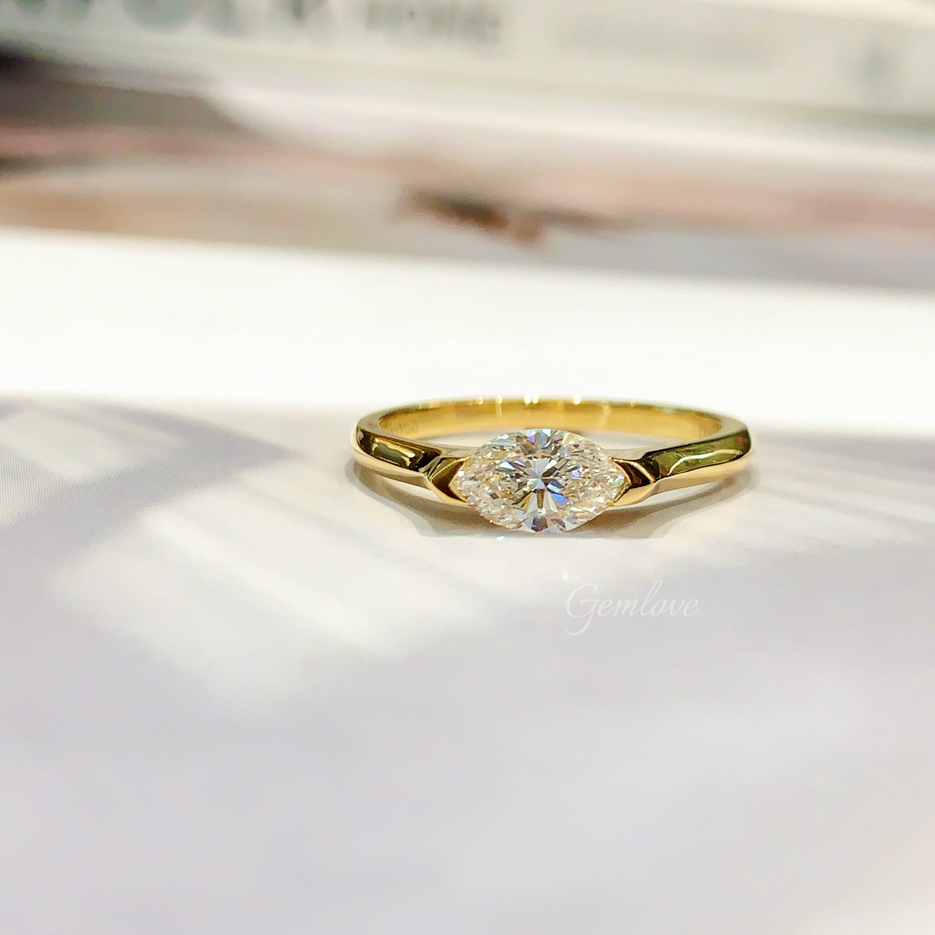 18k gold marquise-shaped lab-grown diamond ring
