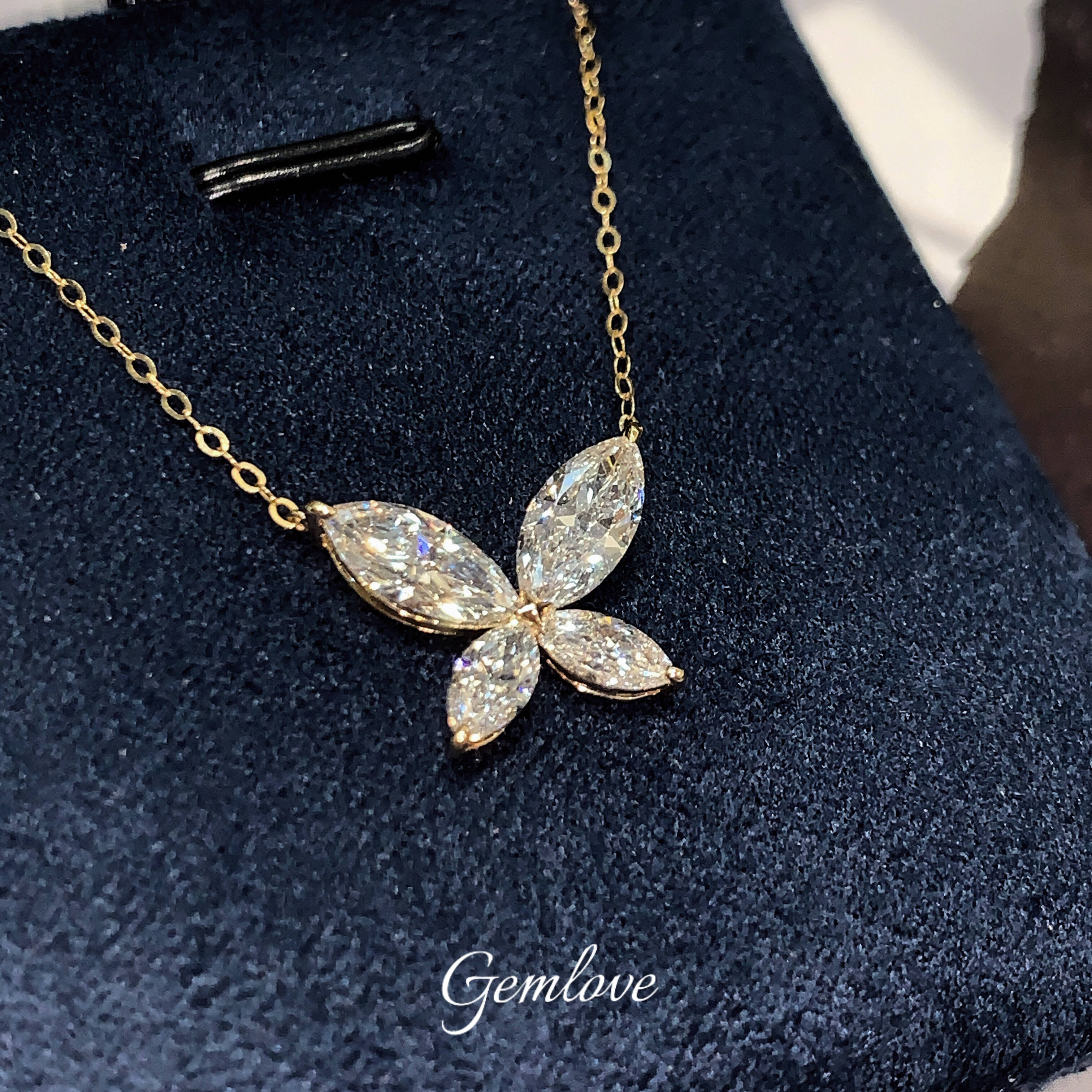18k Gold laboratory-grown diamond Butterfly Necklace