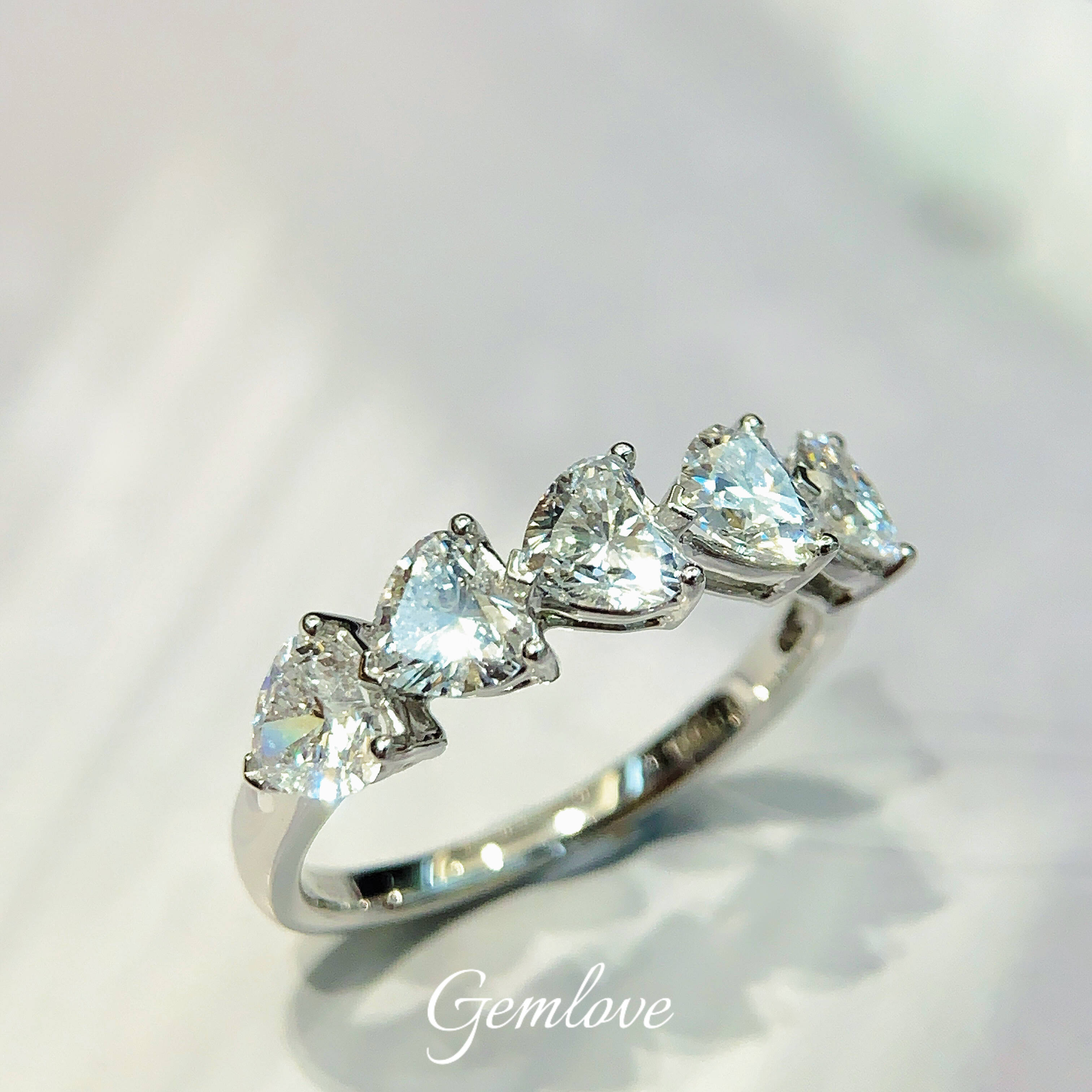 PT950 18k white gold lab-grown diamond five-heart ring