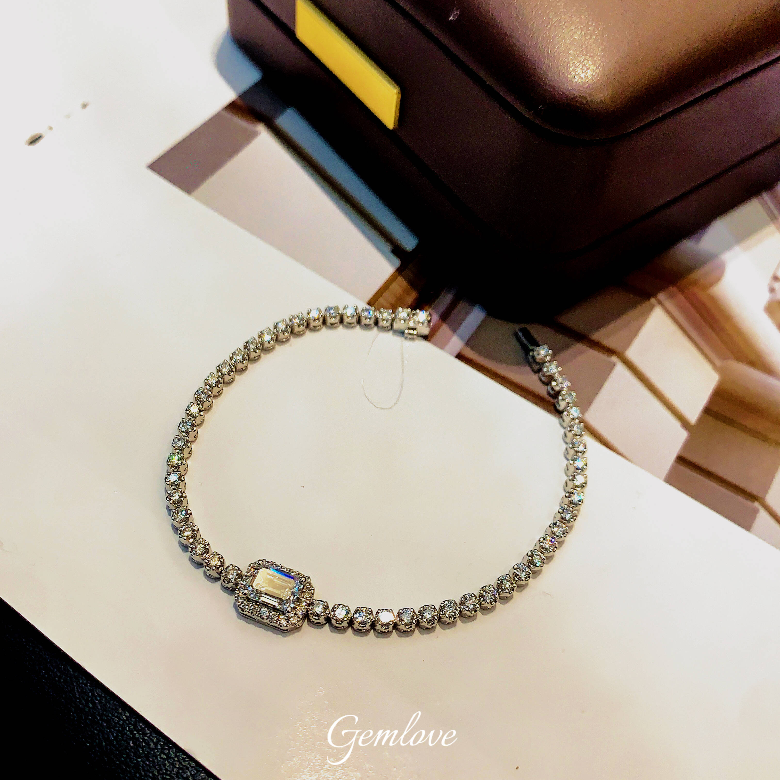 18k white gold and platinum 950 laboratory diamond bracelet