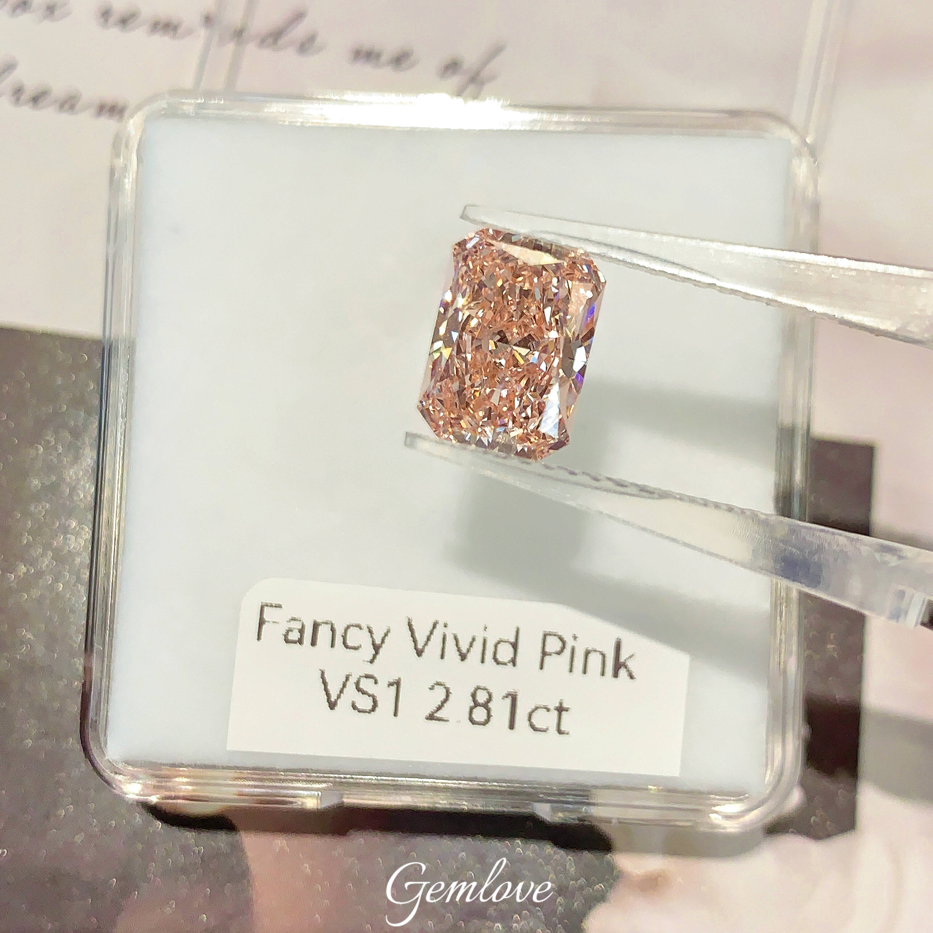 Fancy Vivid Pink VS1 2.81ct Lab Grown Diamond