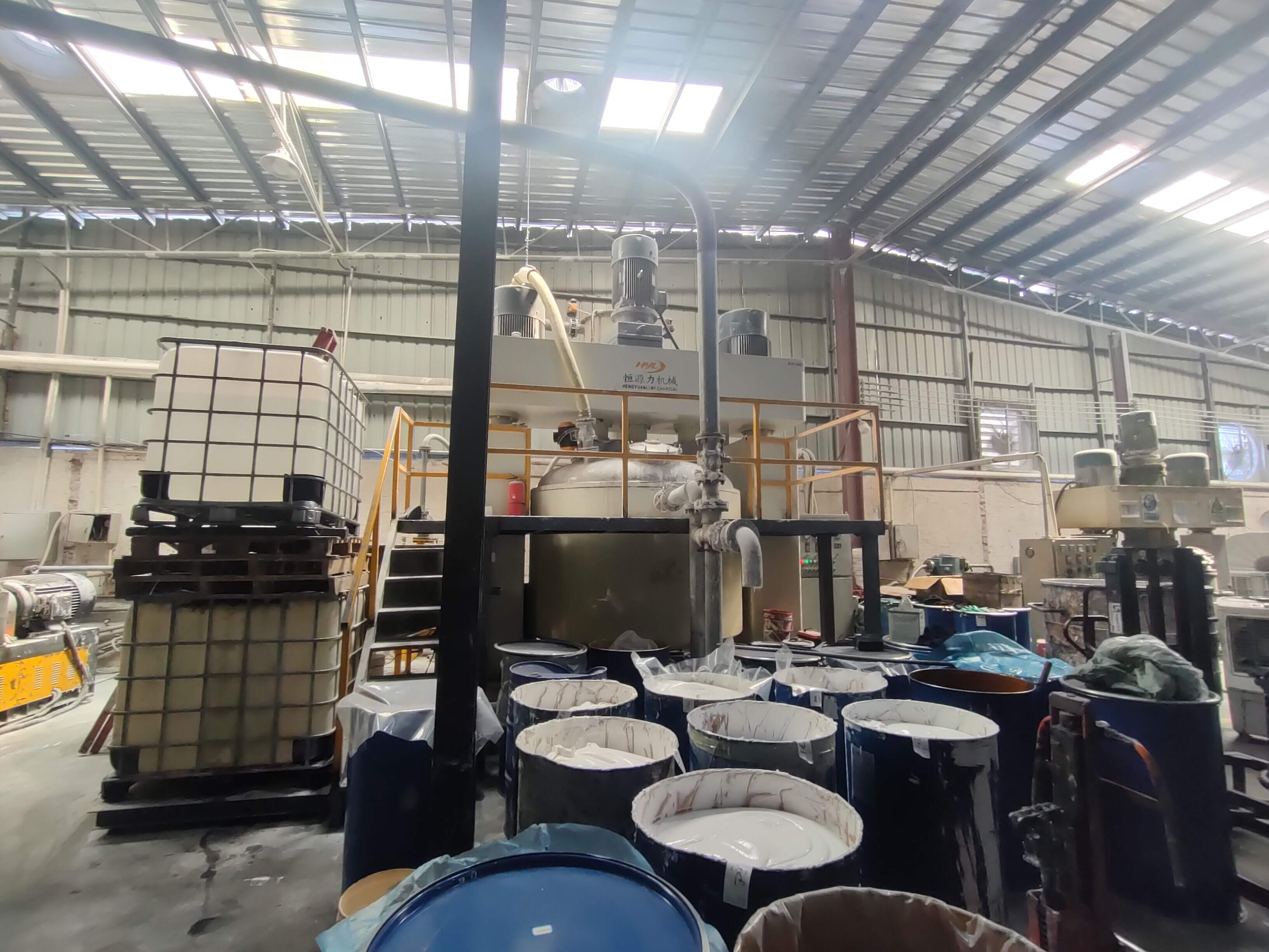Precautions and operational details for the production of silicone sealant