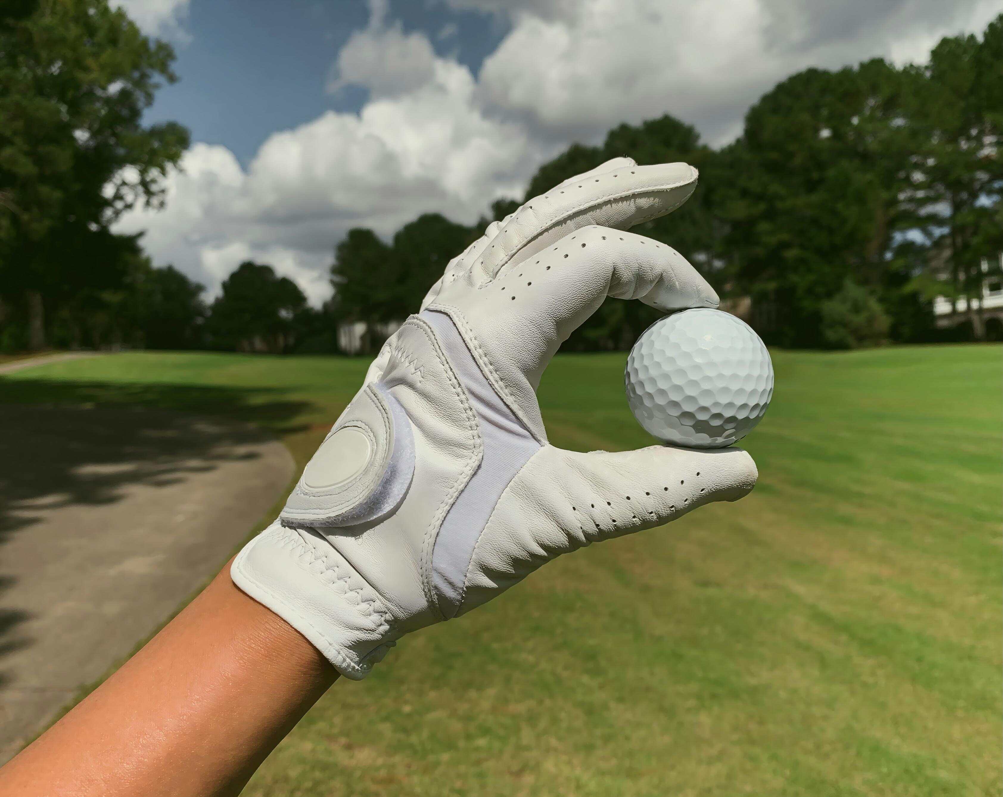 The Ultimate Guide to Golf Glove Materials