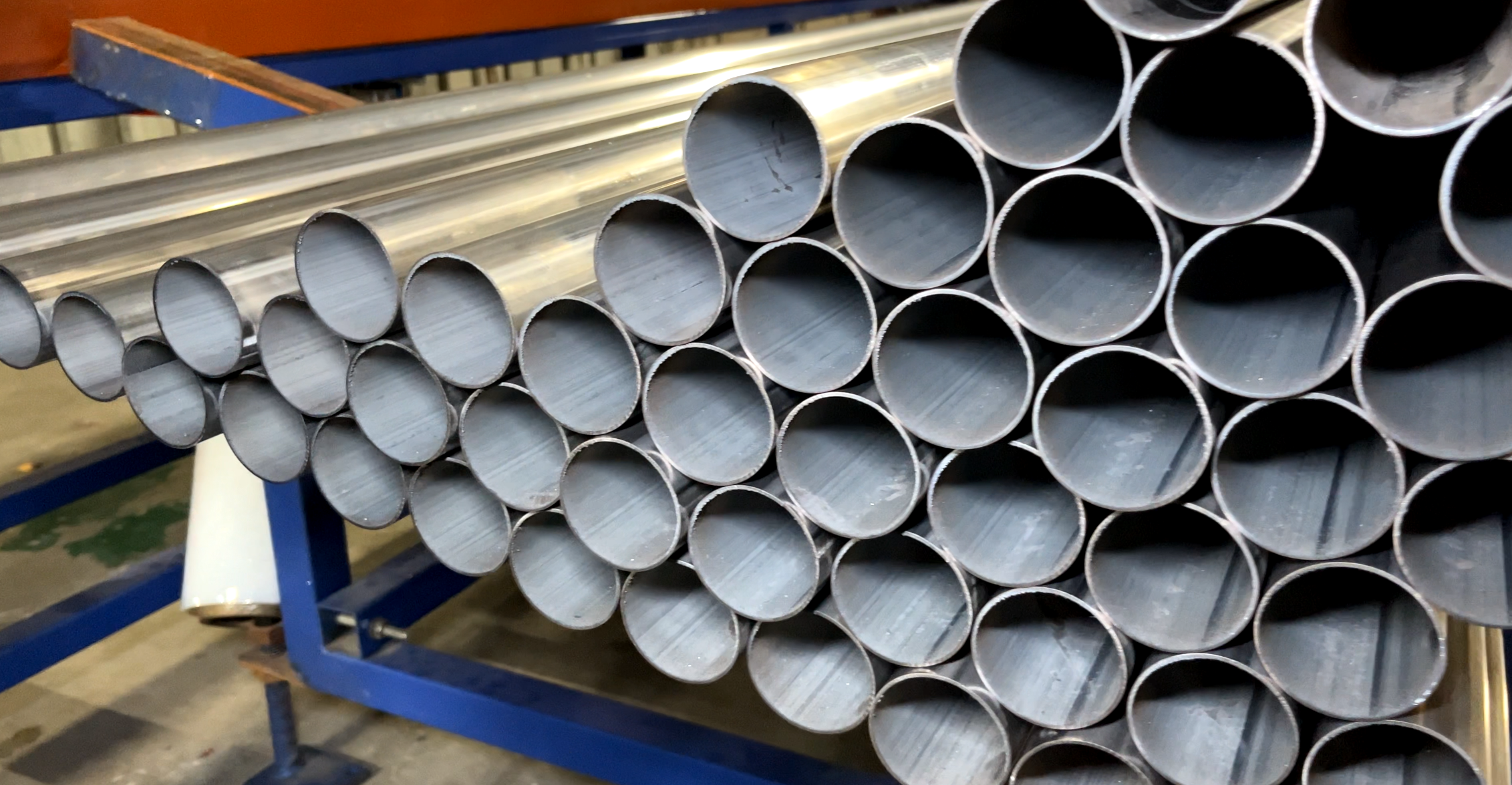 Application of laser tube cutting machine in protective fence industry