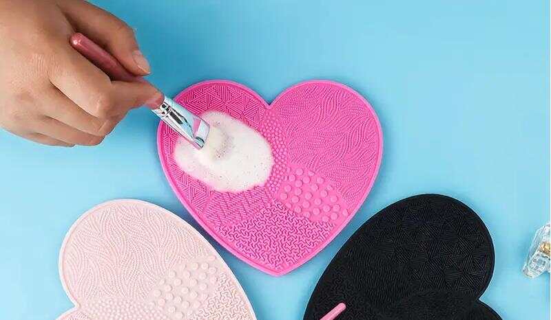 Makeup Brush Cleaning Pads: Why and How to Choose the Best