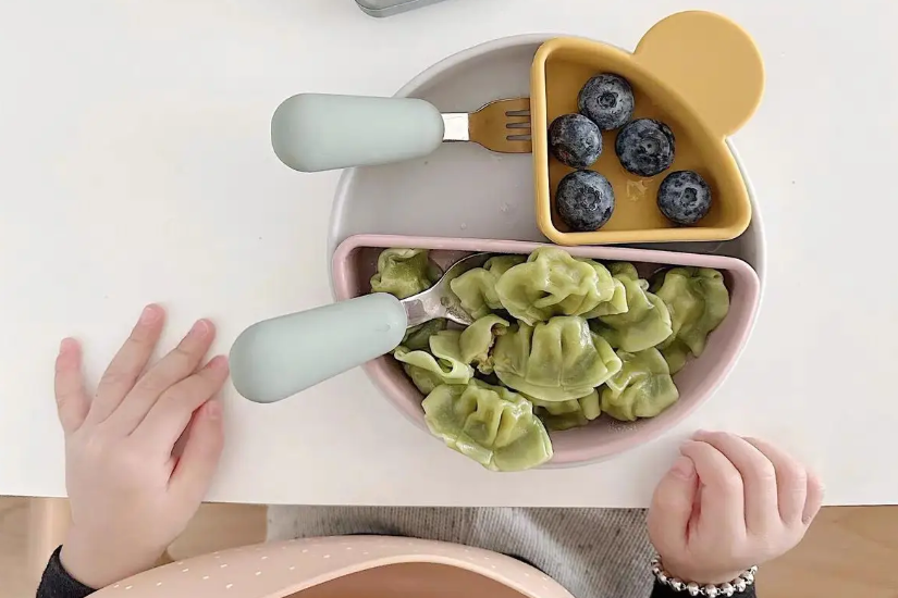 Silicone Baby Bear Shape Divided Plate Set