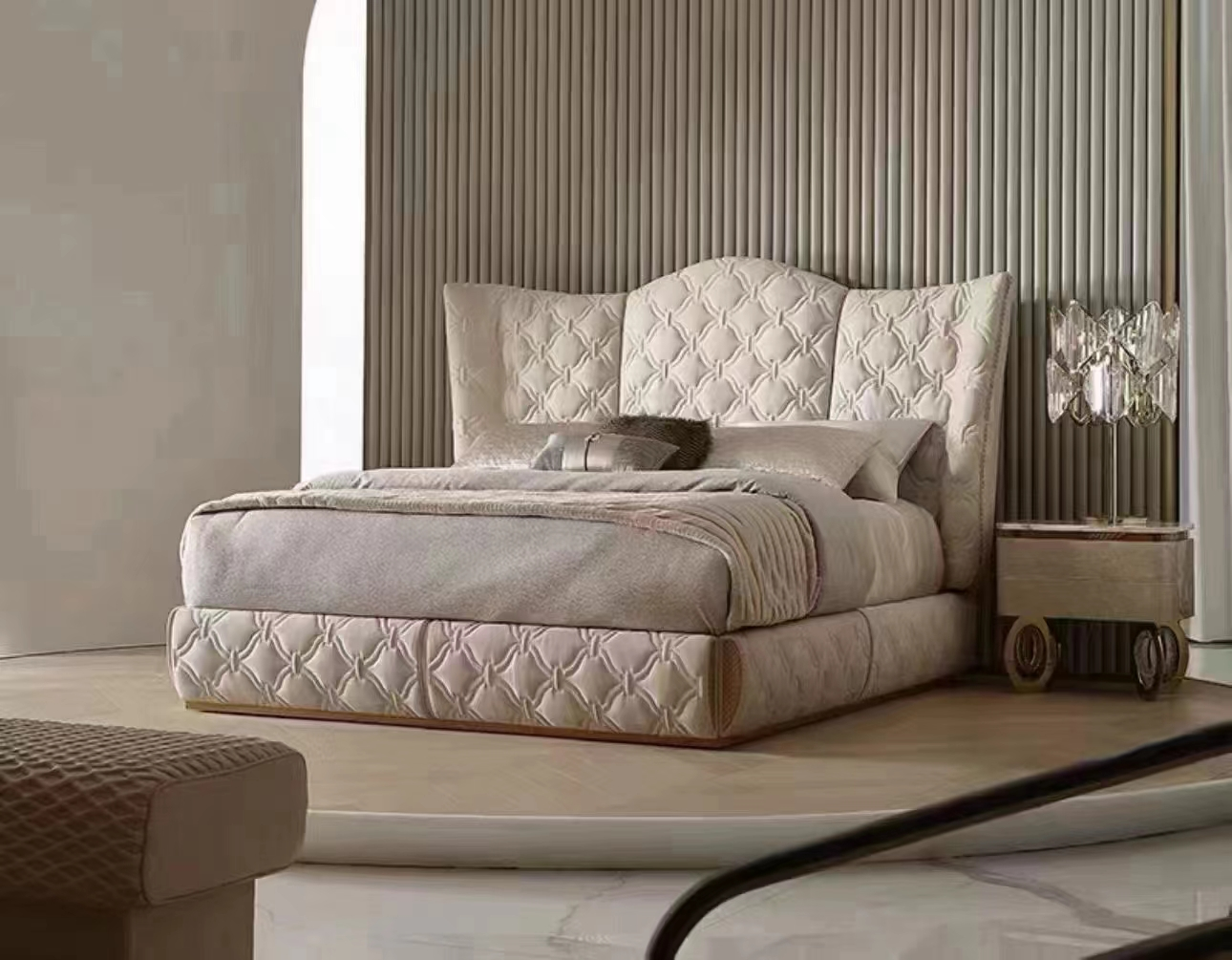 Upholstered Queen Bed With Storage
